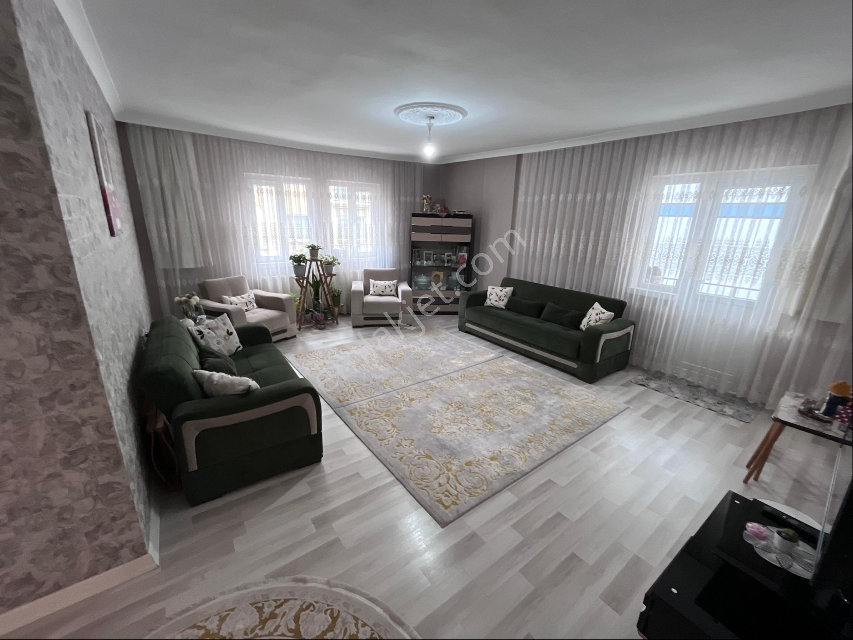 Sincan Akşemsettin Mh.'de 3+1 Bağımsız 1.orta Katta 125 M2 Satılık Daire - Görsel 11
