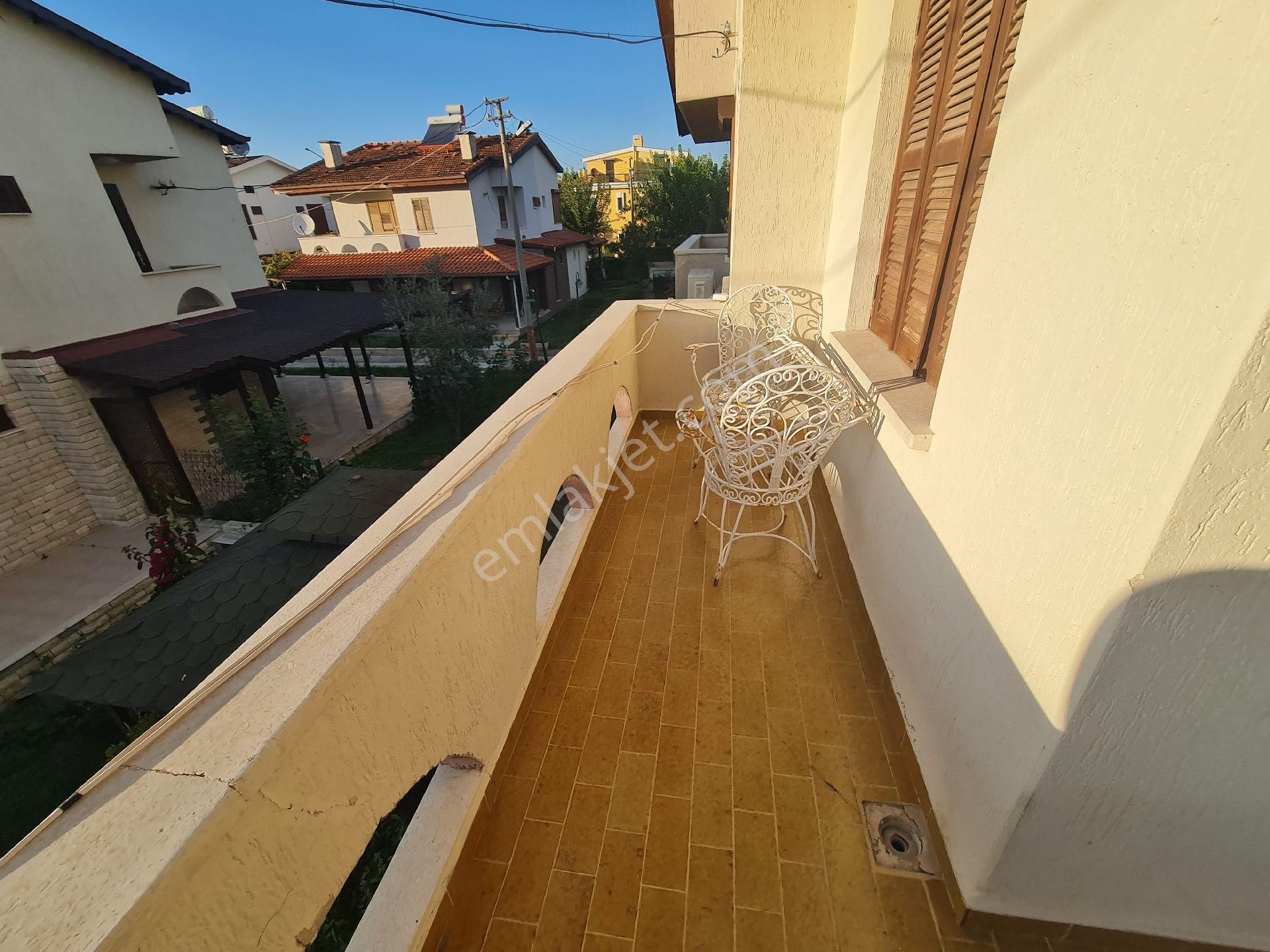 Denize Sıfır Site İçerisinde Müstakil Bahçeli 3+1 Yazlık - Görsel 21