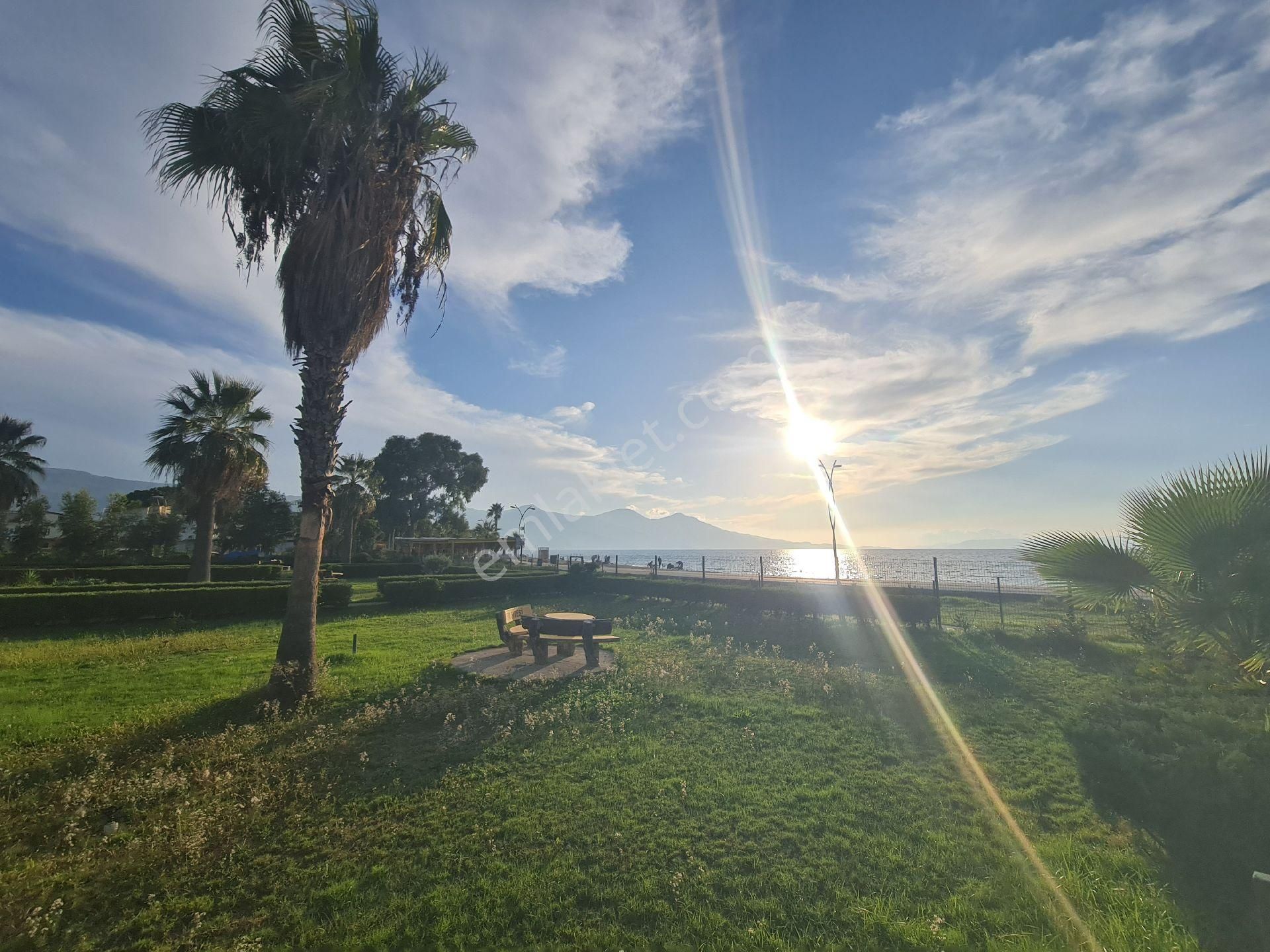 Denize Sıfır Site İçerisinde Müstakil Bahçeli 3+1 Yazlık - Görsel 34