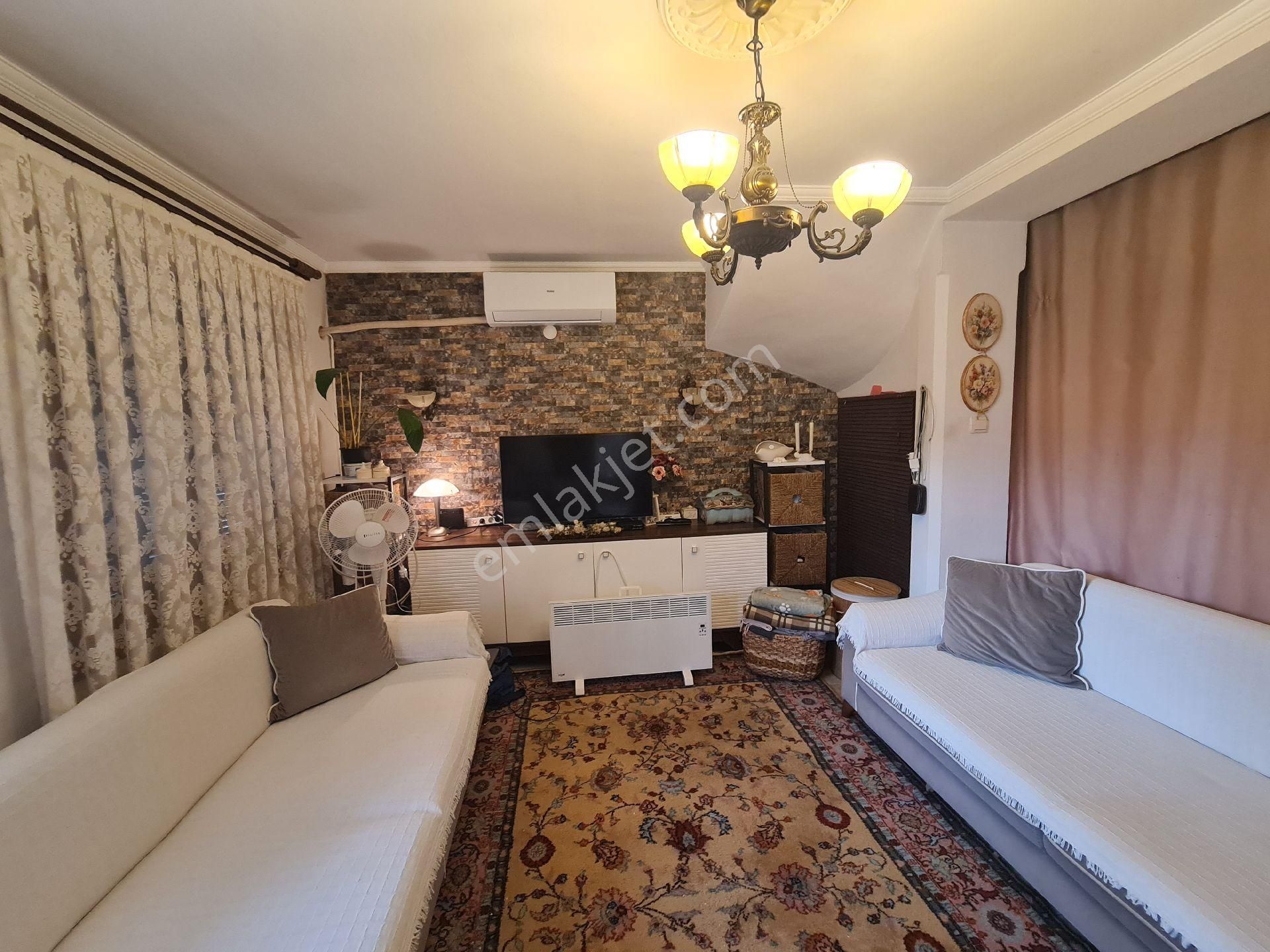 Denize Sıfır Site İçerisinde Müstakil Bahçeli 3+1 Yazlık - Görsel 9