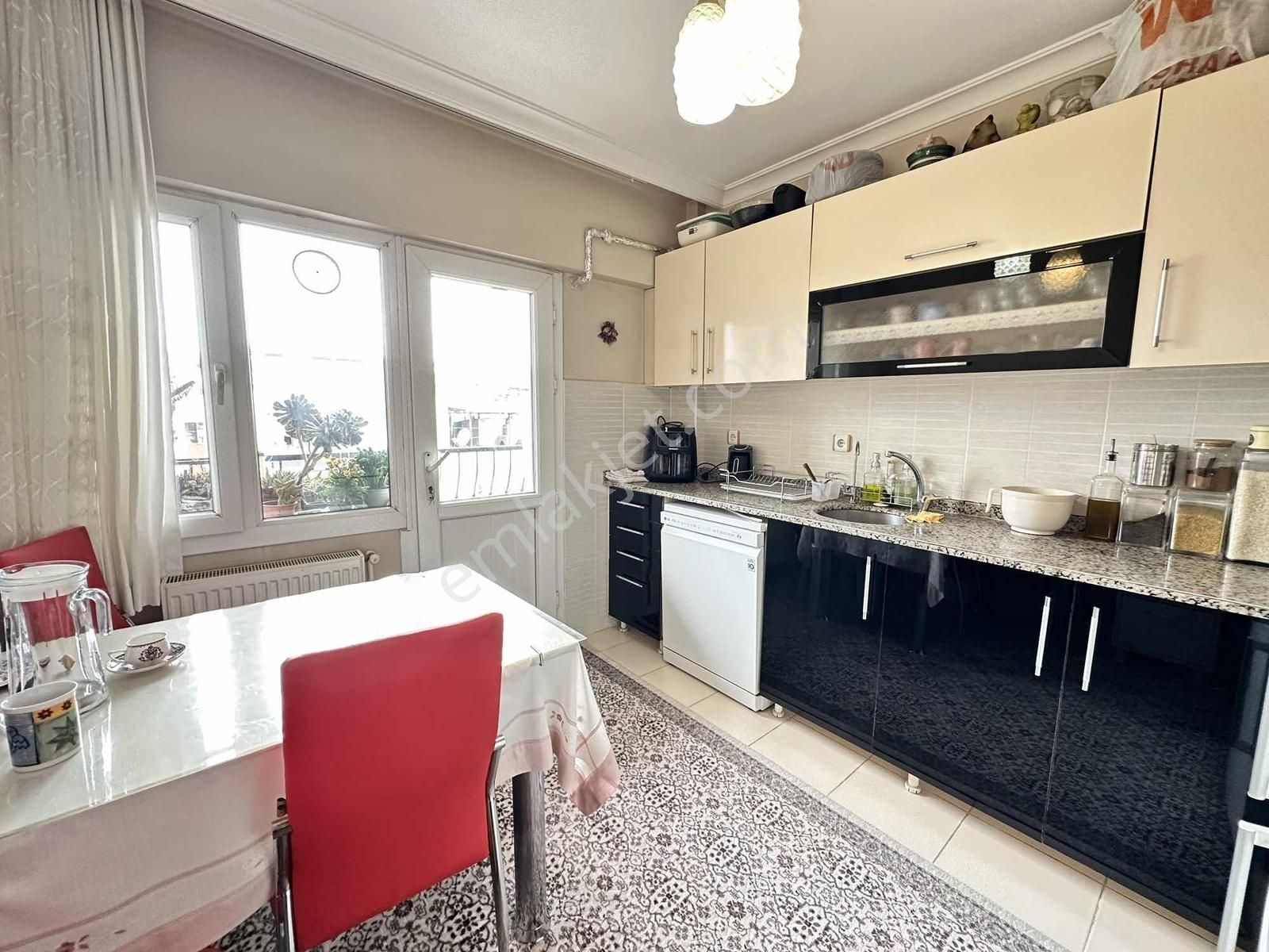 Karabağlar Çitlenbik'te 3+1 125 M2 Site İçi Asansörlü Satılık - Görsel 9