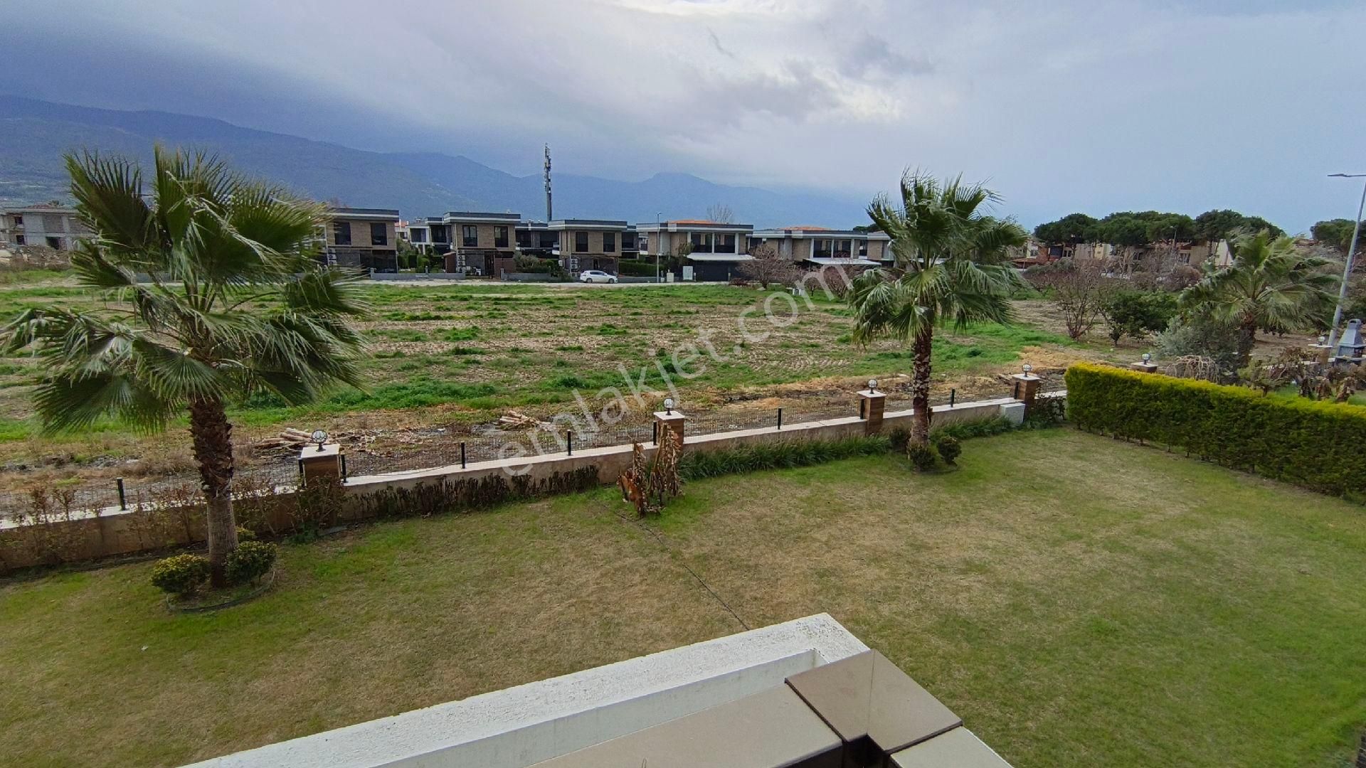 Denize Yürüme Mesafesinde | Tek Müstakil | Havuzlu Sitede | Yeni Yapı Villa - Görsel 33