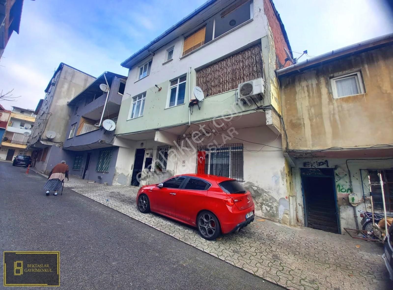 Ataşehir Esatpaşa'da;arakat,ulaşımı Kolay,kombili,ferah (1+1) - Görsel 25