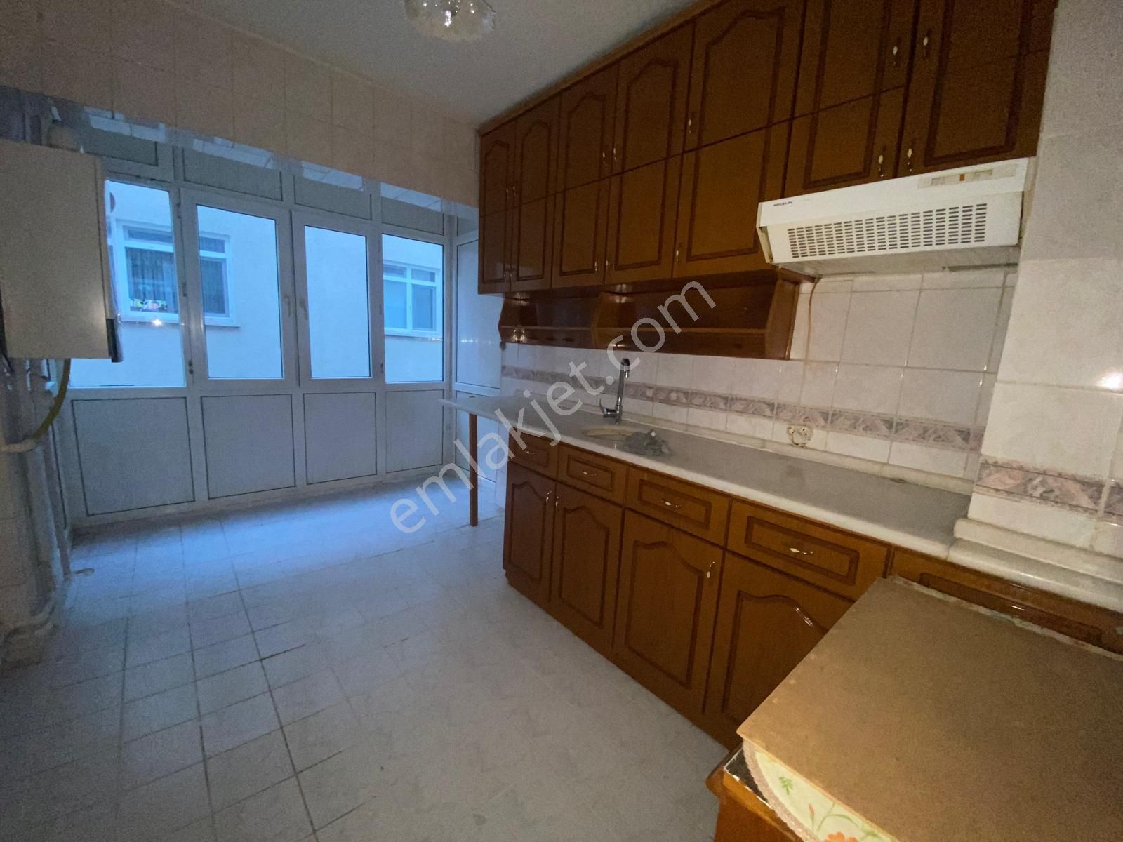 Yılmaz Gayrimenkul'den 3+1 Ara Katta Ön Cephe 20 Bin Pazarlıklı Fırsat Kiralık Daire - Görsel 2
