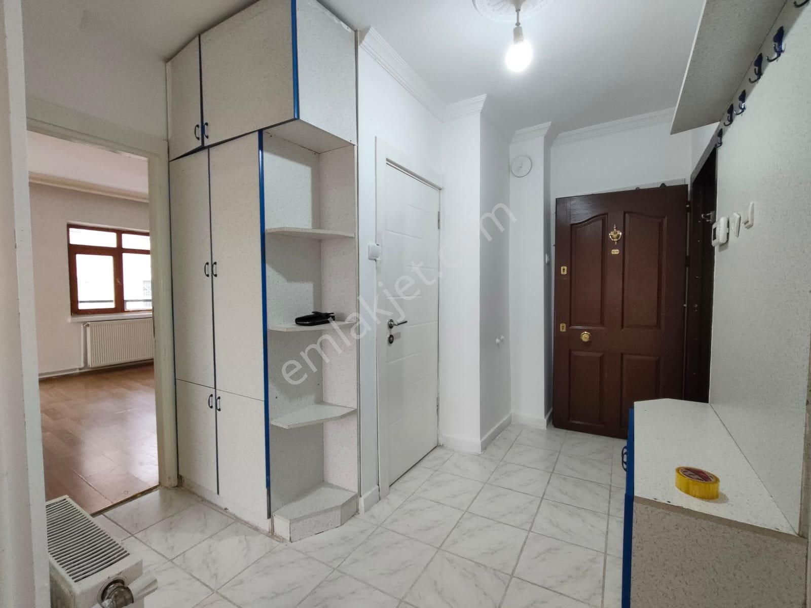 Yılmaz Gayrimenkulden Malazgirt Mahallesinde 2+1 Ön Cephe 17.000 Pazarlıklı Fırsat Kiralık Daire - Görsel 5
