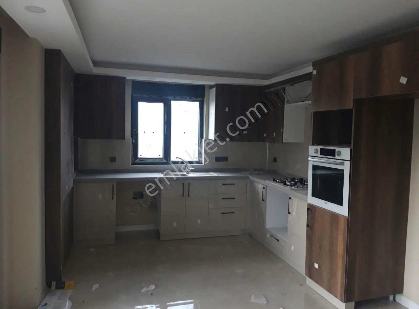 Lüks Sitede 2+1 Giris Bahce Kati - Görsel 2