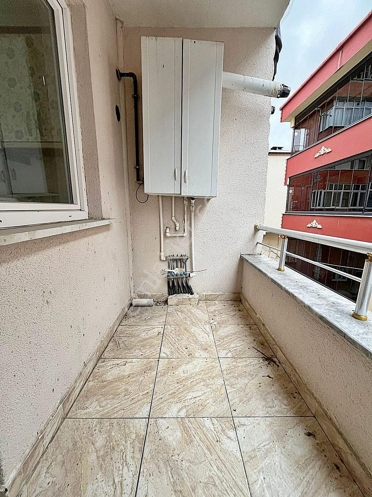 Az-er Yapıdan Ö.halisdemir'de Satılık Ön Cephe Ara Kat 2+1 Daire - Görsel 13