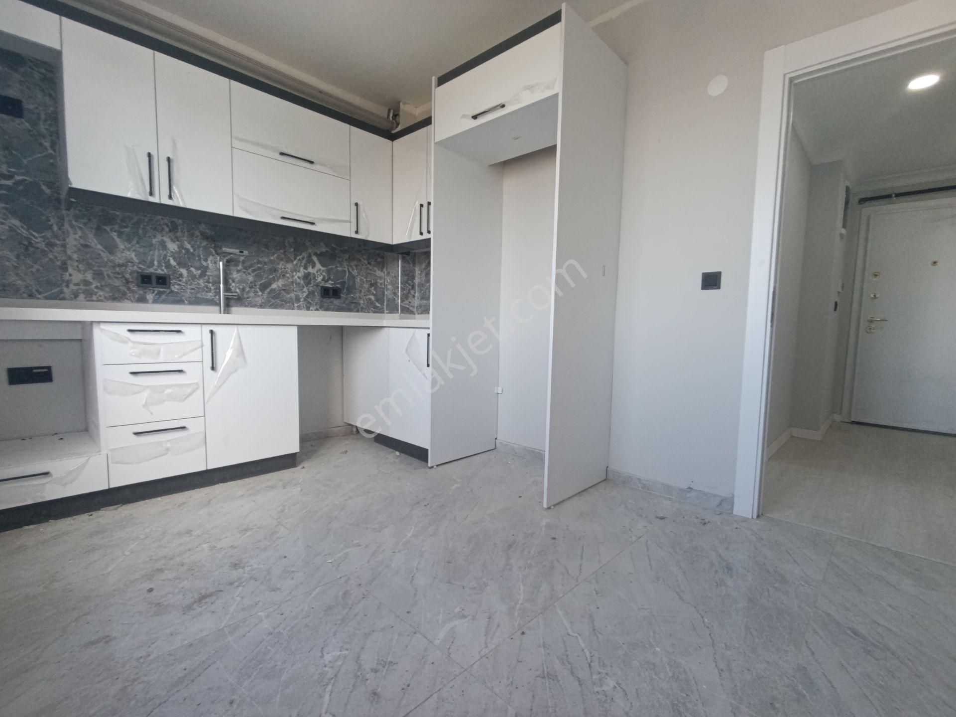 Pendik Esenyalıda Sıfır Satılık 2+1 Asansör Otoparklı Manzaralı Lüks Daire - Görsel 20