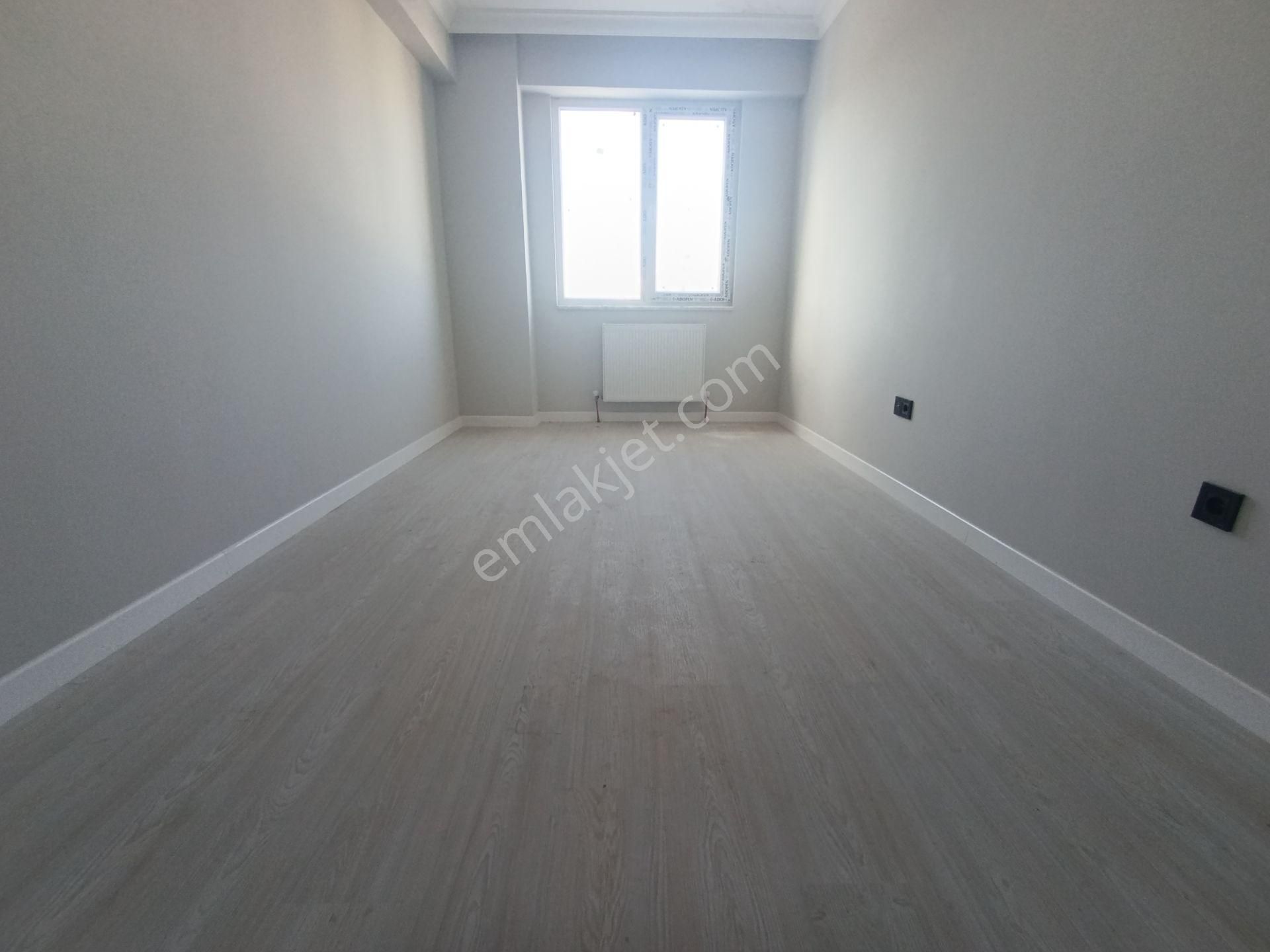 Pendik Esenyalıda Sıfır Satılık 2+1 Asansör Otoparklı Manzaralı Lüks Daire - Görsel 9