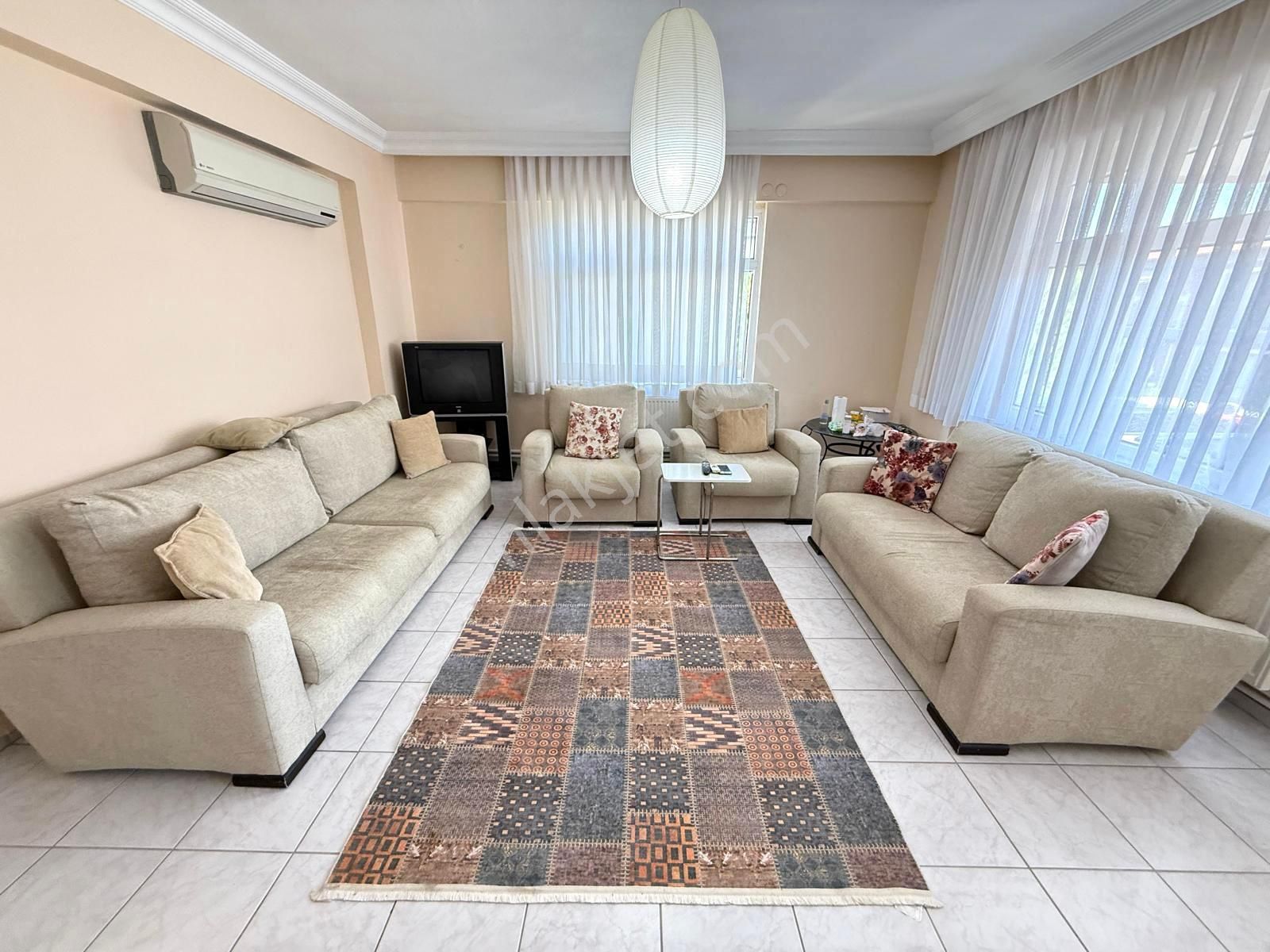 🏡 Referans'tan Altınkum Sahile Yakın Köşe Cephe Geniş M² Ferah Doğalgazlı 2+1 Daire - Görsel 3