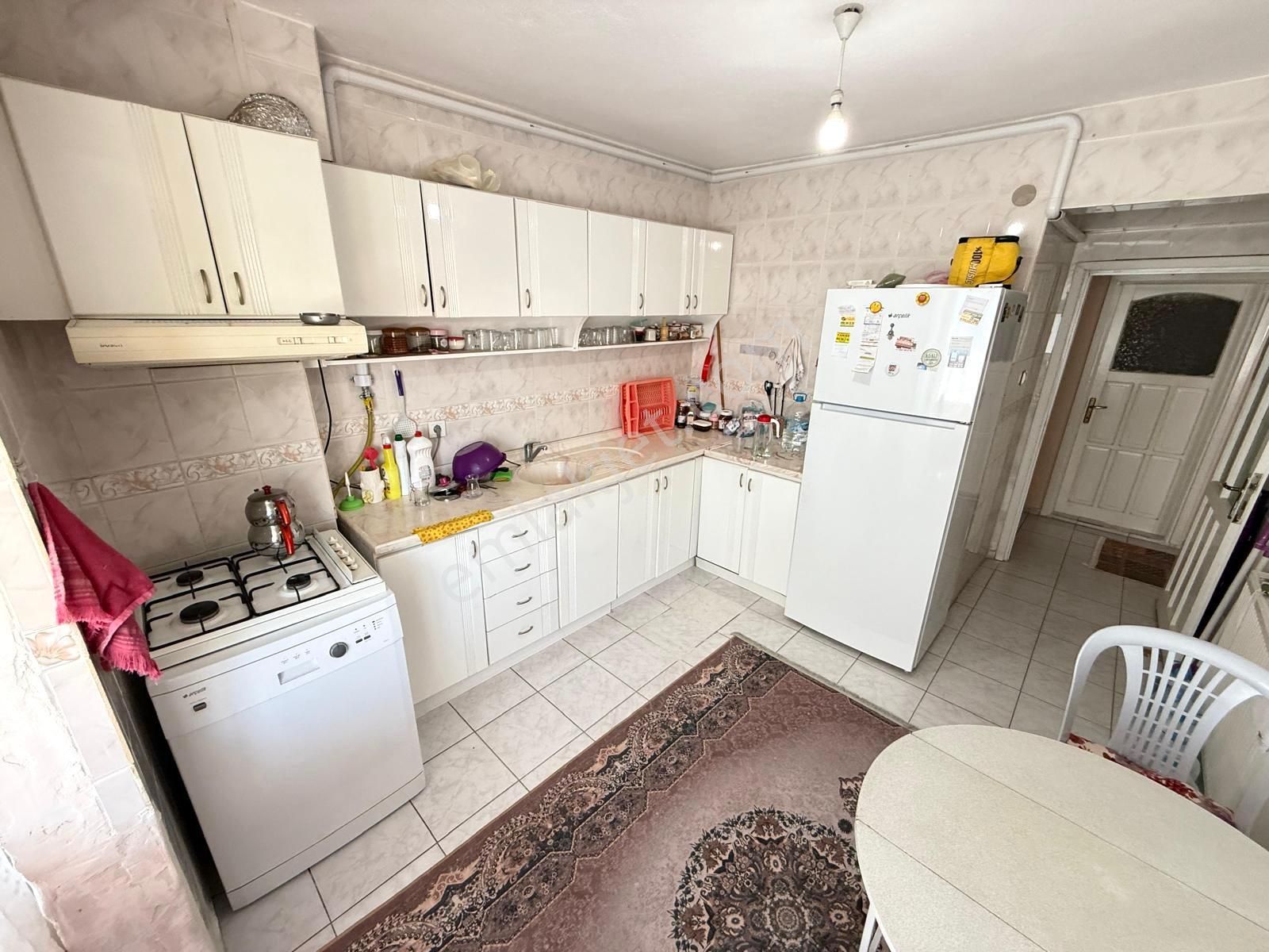 🏡 Referans'tan Altınkum Sahile Yakın Köşe Cephe Geniş M² Ferah Doğalgazlı 2+1 Daire