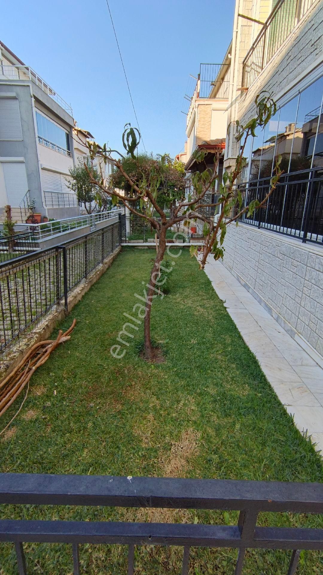 Satılık Denize Yürüme Mesafesinde Bahçeli 5+1 Yazlık - Görsel 4