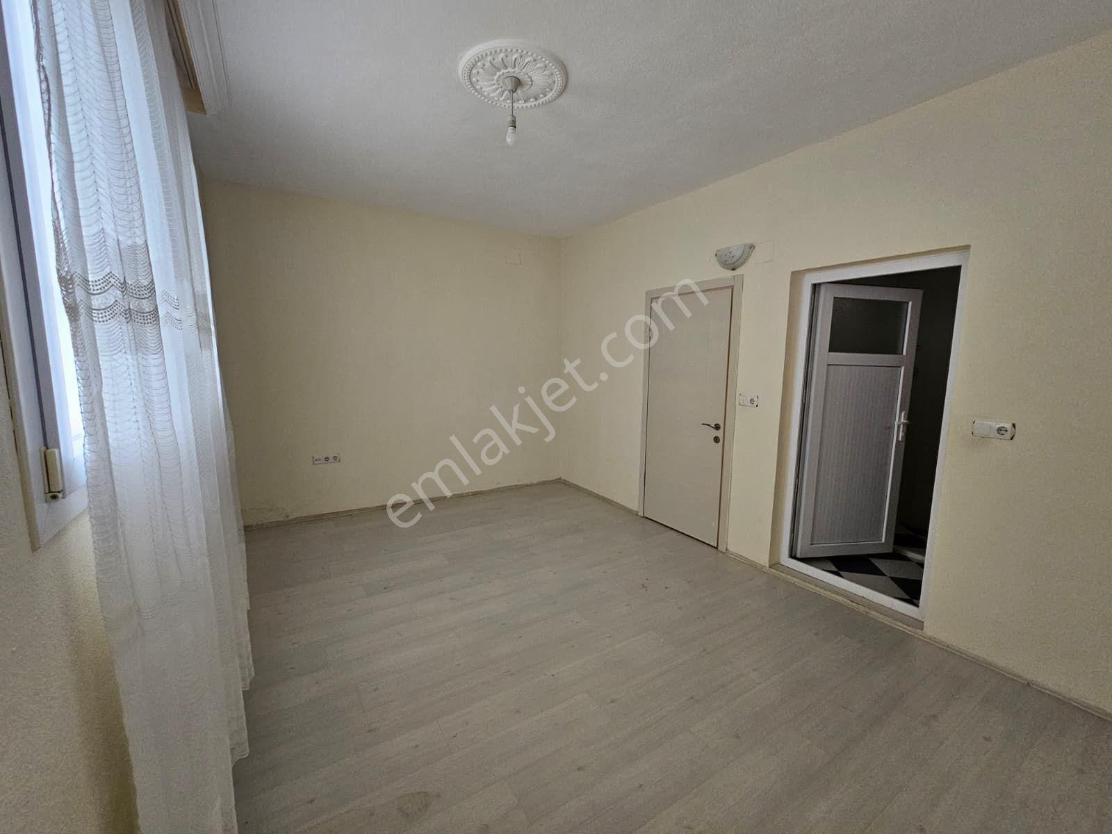 Seydikemer Gerişburnu Mah. Geniş Büyük Kiralık Daire - Görsel 34