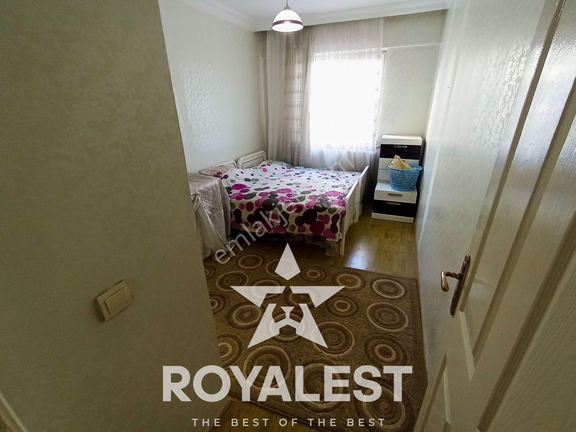 Royalest'ten Karataş Merkez'de Tramvay Yakını Geniş 3+1 - Görsel 8