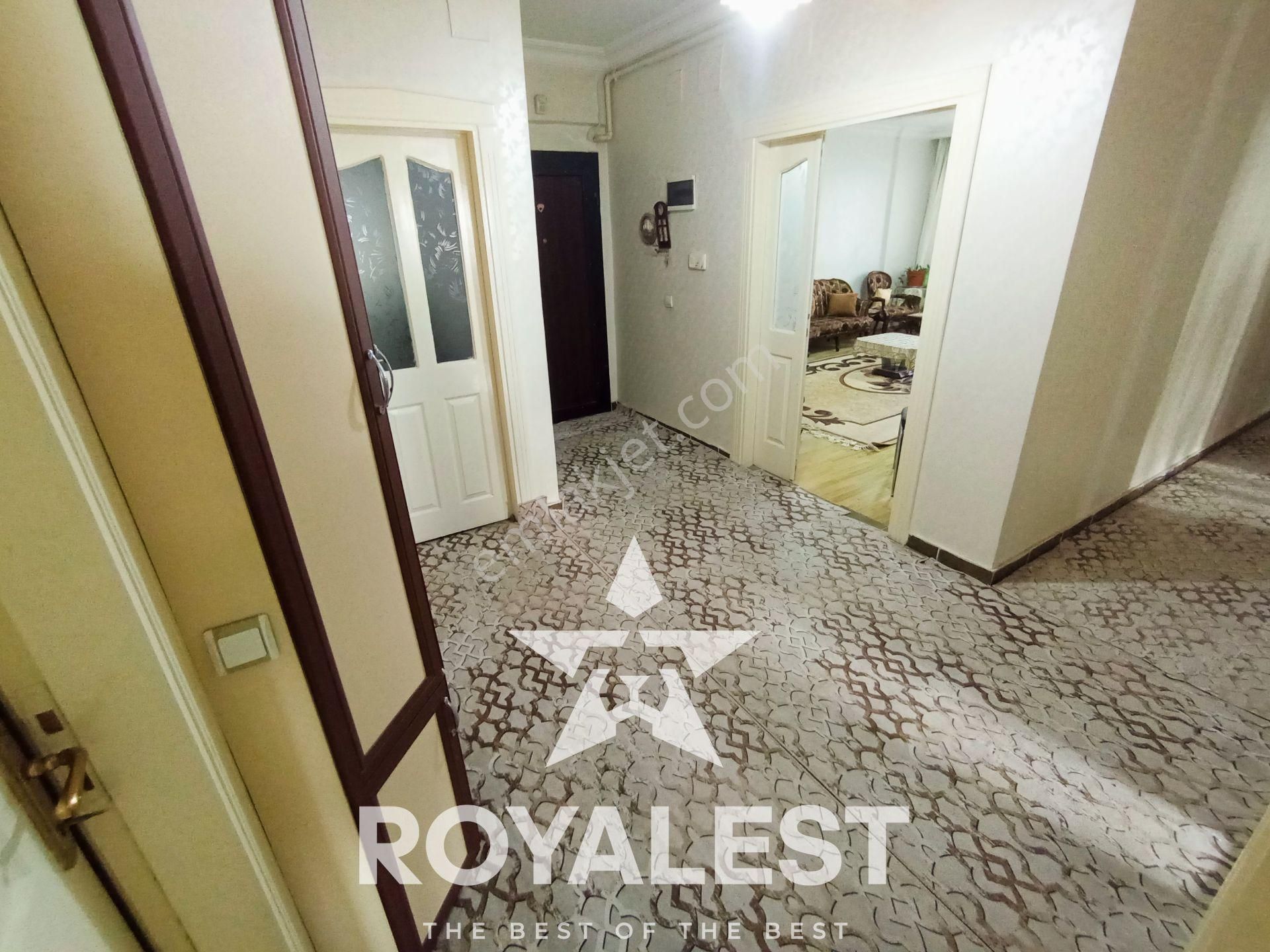 Royalest'ten Karataş Merkez'de Tramvay Yakını Geniş 3+1 - Görsel 15