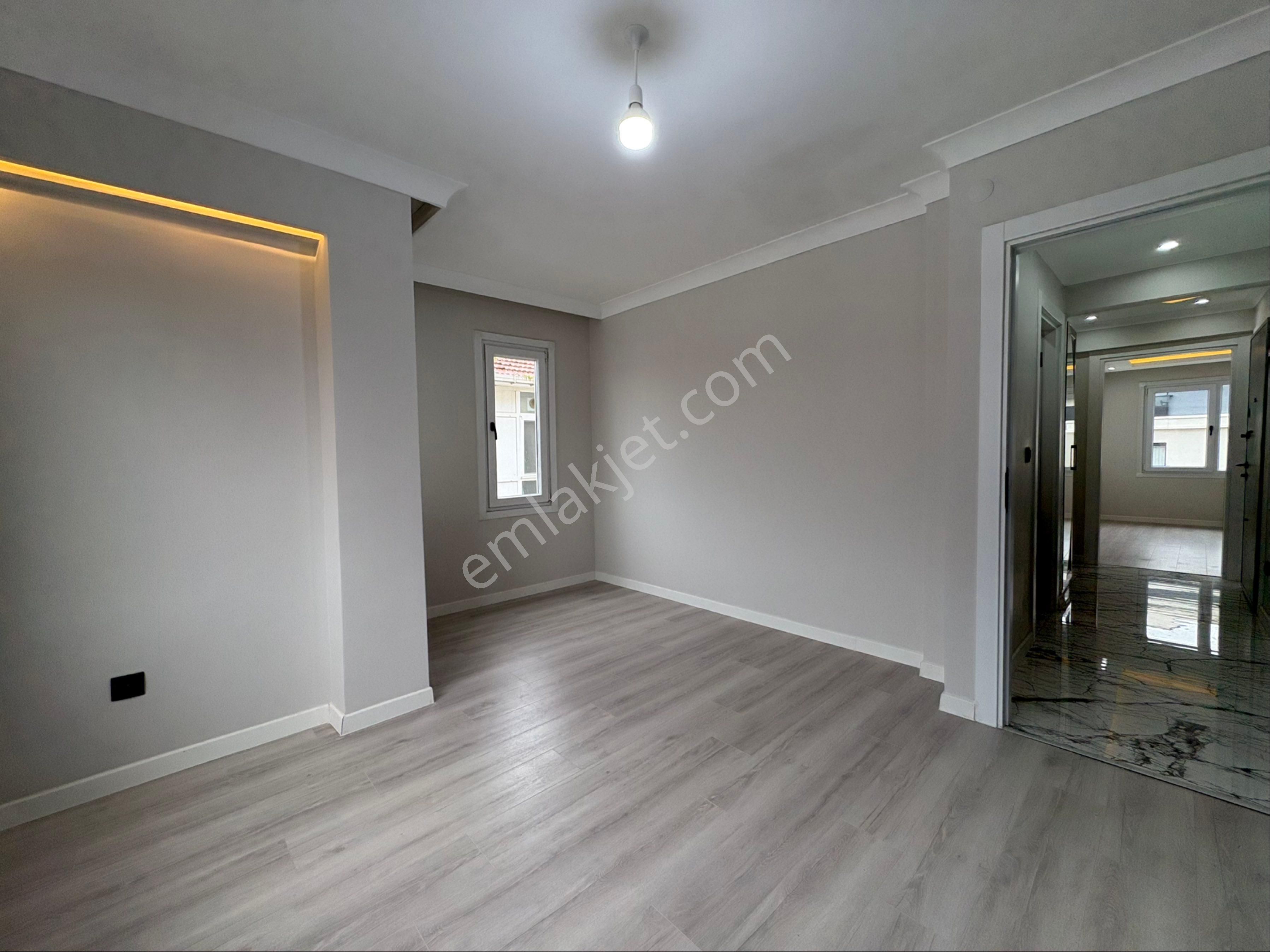 Oben'den Galipbey Cad. Üzeri Altıntepe Kızılaya Yakın 2+1 70 M² - Görsel 25