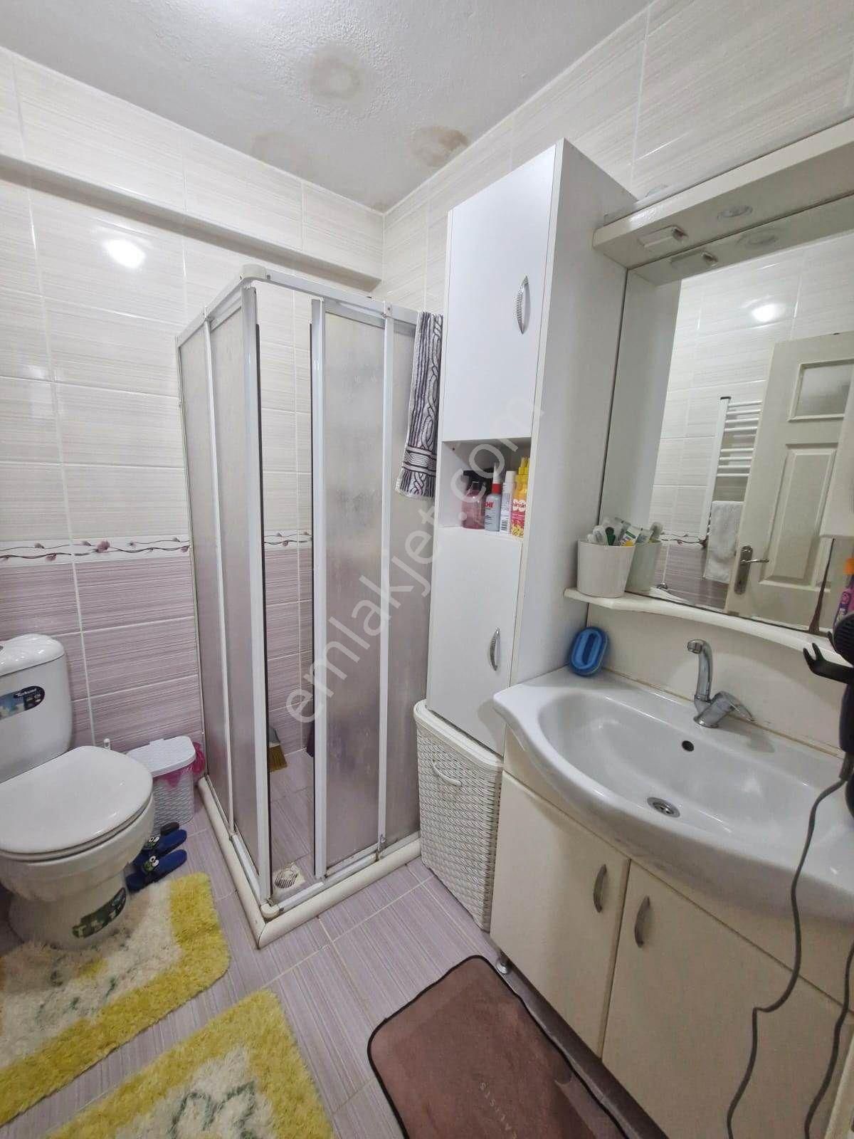 Yenibosna Satılık 2+1 Arakat Lüxs Daire - Görsel 17