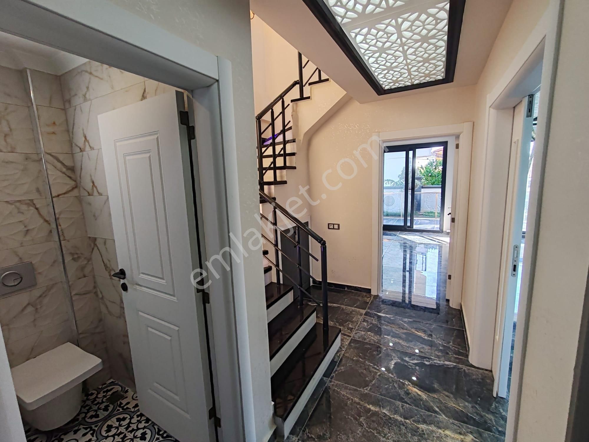 Didim'de 4+1 Müstakil Köşe Villa | 180m² | Ayrı Mutfak - Görsel 7