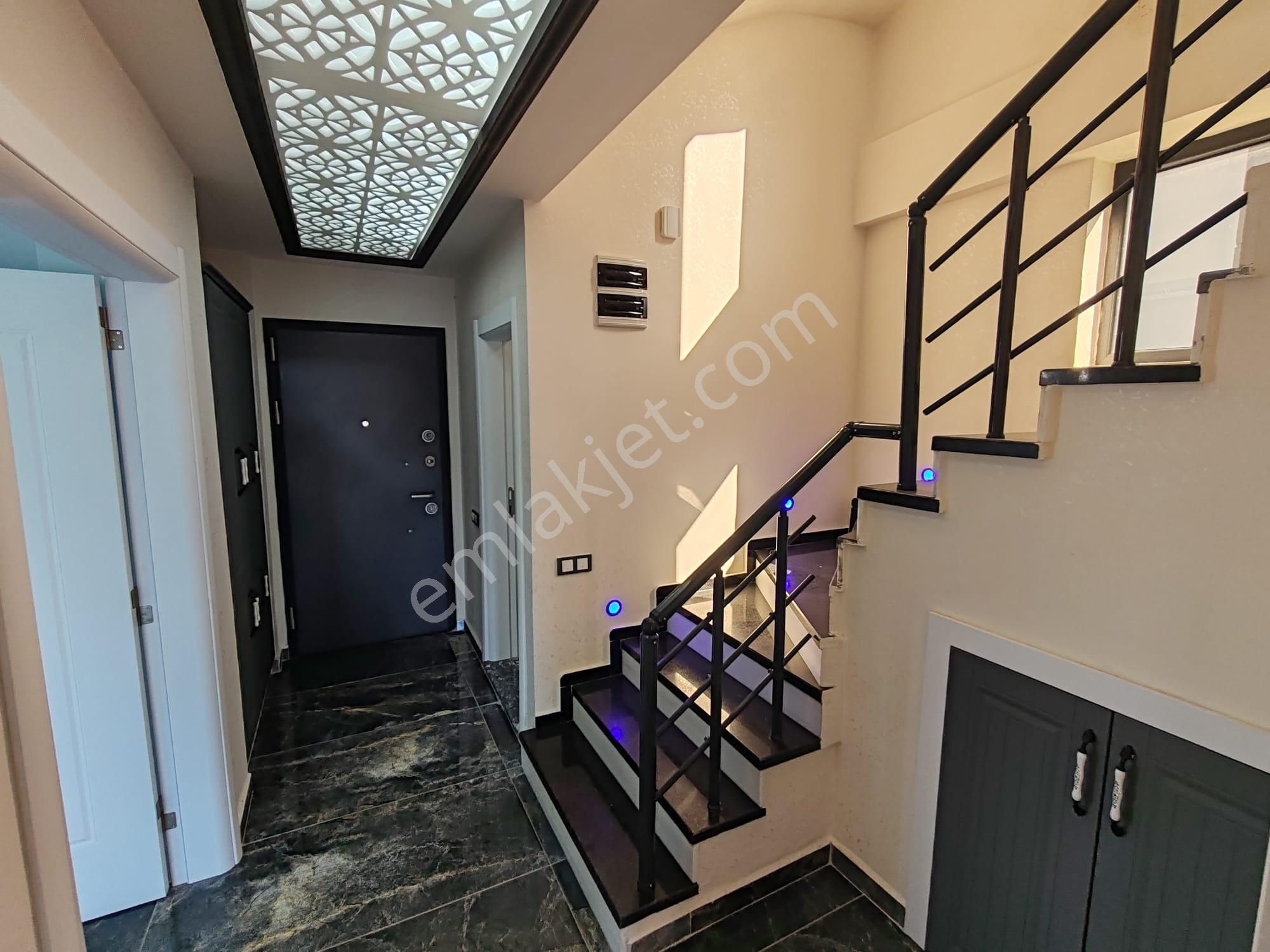 Didim'de 4+1 Müstakil Köşe Villa | 180m² | Ayrı Mutfak - Görsel 12