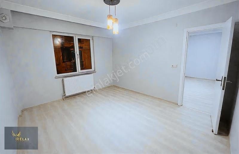 İhsaniye Mahallesinde 1+1 Ferah Satılık Daire - Görsel 3