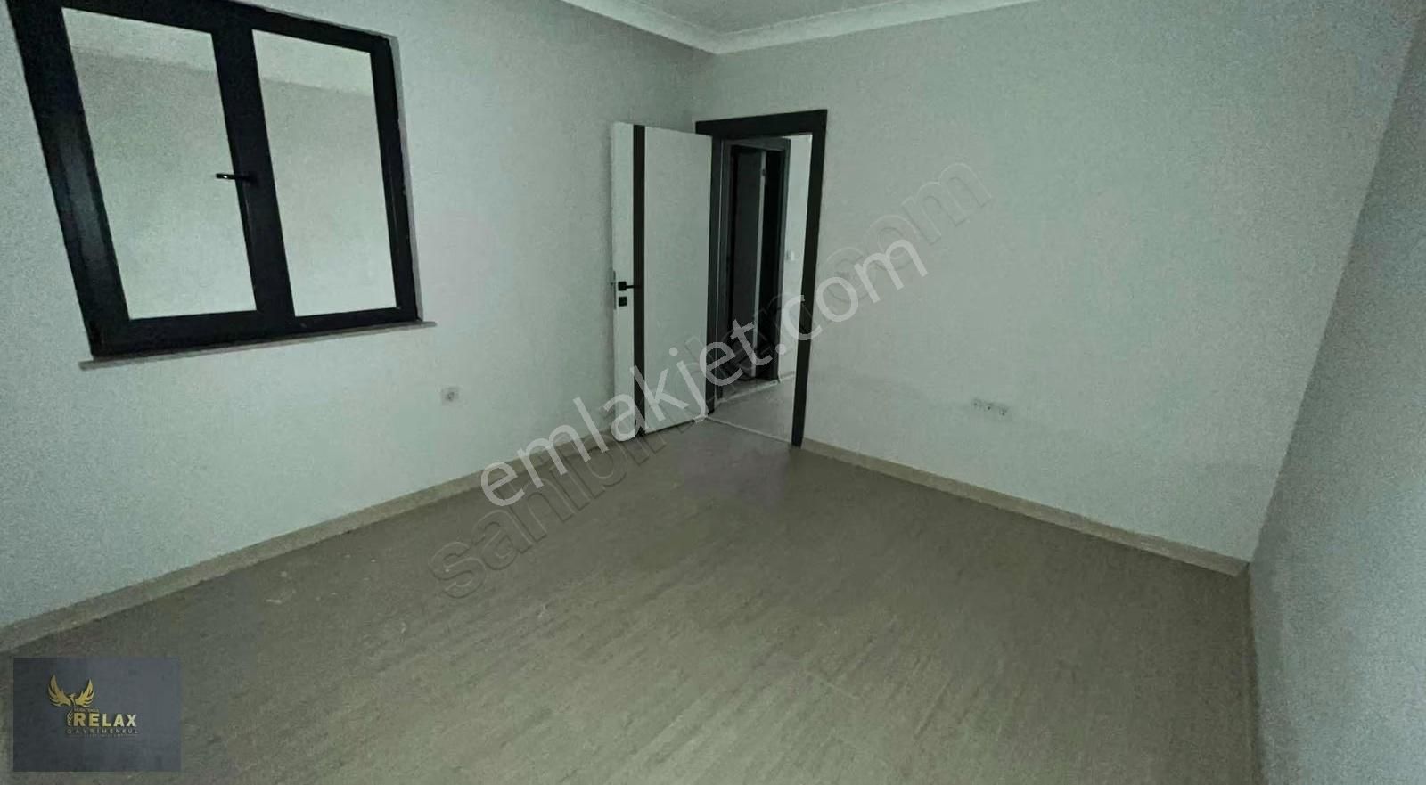 17 Eylül Mahallesinde Belediyenin Karşısında 1+1 Satılık Daire - Görsel 2