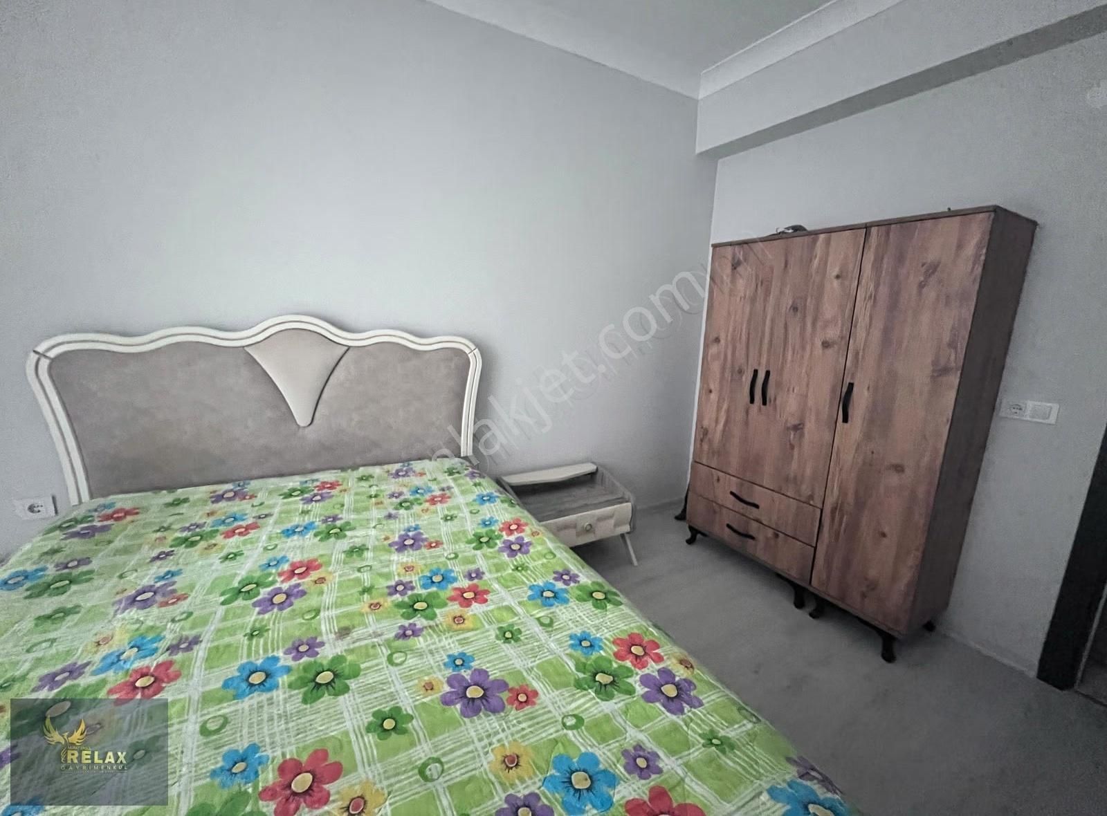 Yeni Mahallede Arakat Balkonlu 1+1 Eşyalı Daire - Görsel 4