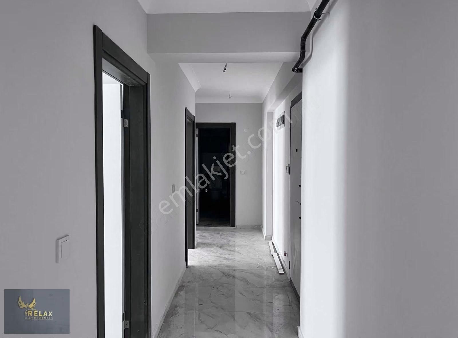 17 Eylül Mahallesinde 2+1 Satılık Arakat Daire - Görsel 4