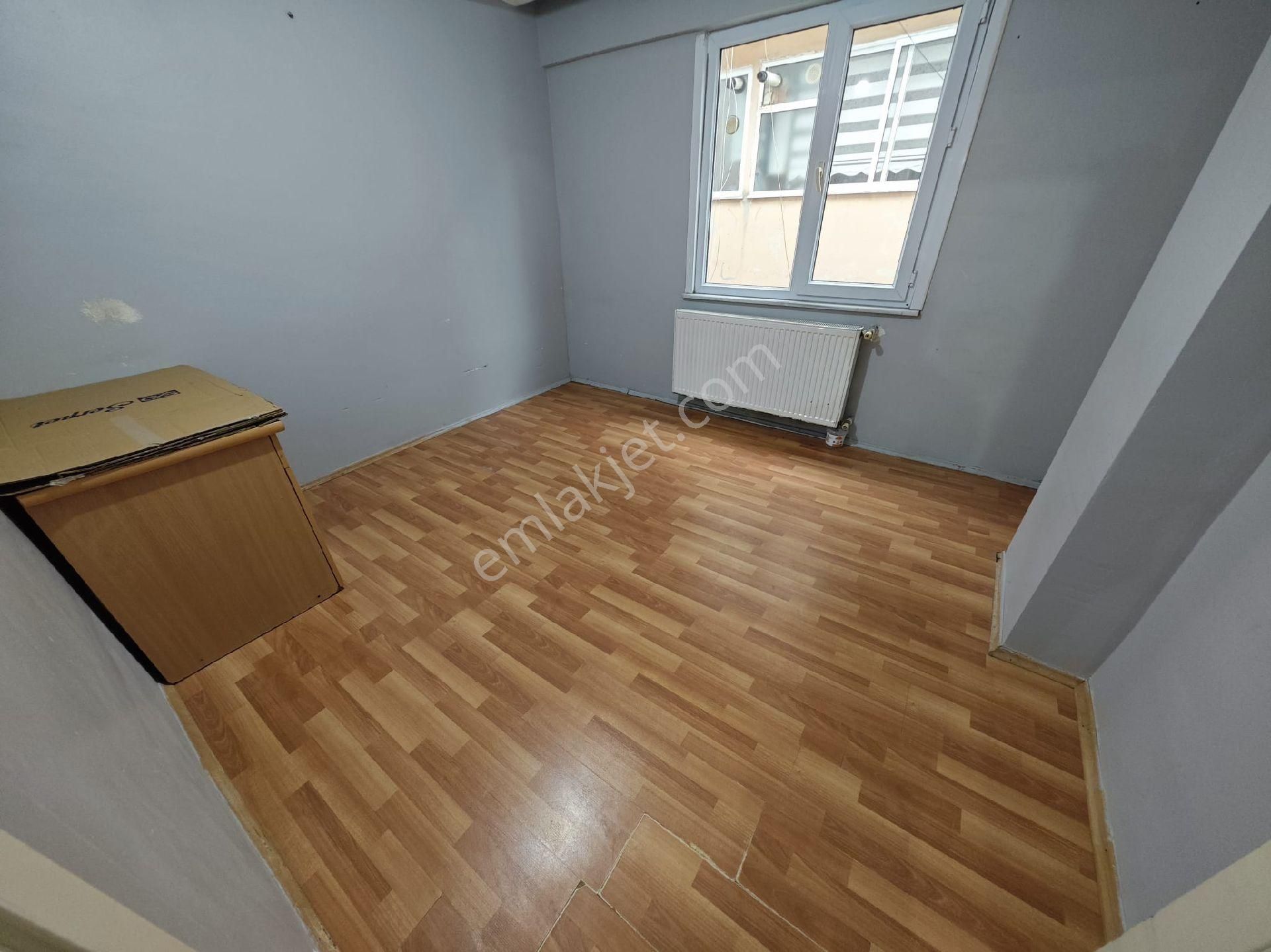 Yenibosna Satılık 2+1 3.kat Daire- Daire Boş Hemen Oturabilirsin - Görsel 2