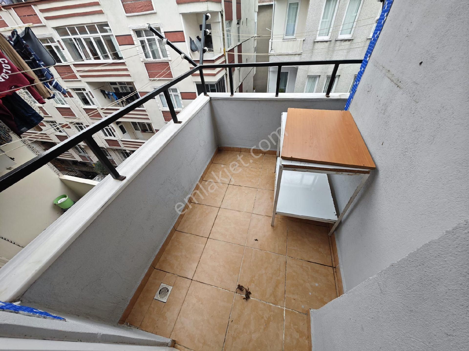 Yenibosna Satılık 2+1 3.kat Daire- Daire Boş Hemen Oturabilirsin - Görsel 13