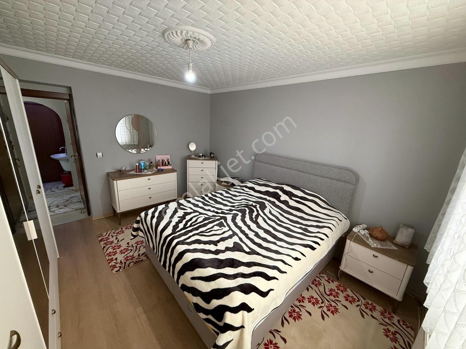 Porsuk Caddesi Paraleli Kat Konumunda 3+1 - Görsel 19