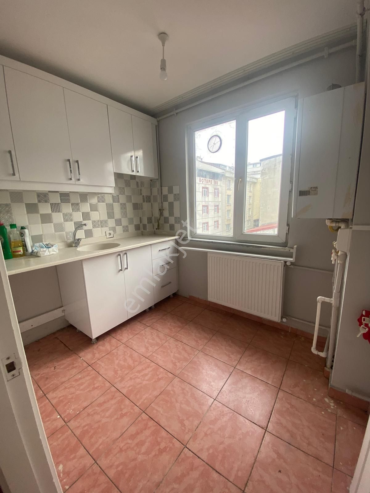 Osmangazi Mahallesinde Cadde Üzeri 2+1 Ara Kat! - Görsel 3