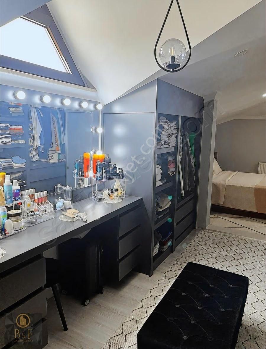 Cumhuriyet Mahallesinde 145m2 Satılık Dubleks - Görsel 14