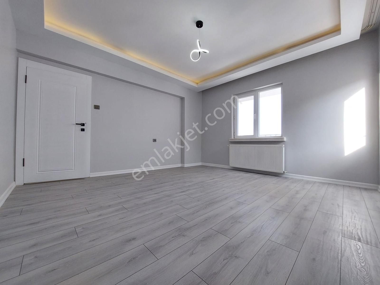 Elvan Mah De Satılık 3+1 Kat Ta Ful Yapılı Geniş Daire - Görsel 4