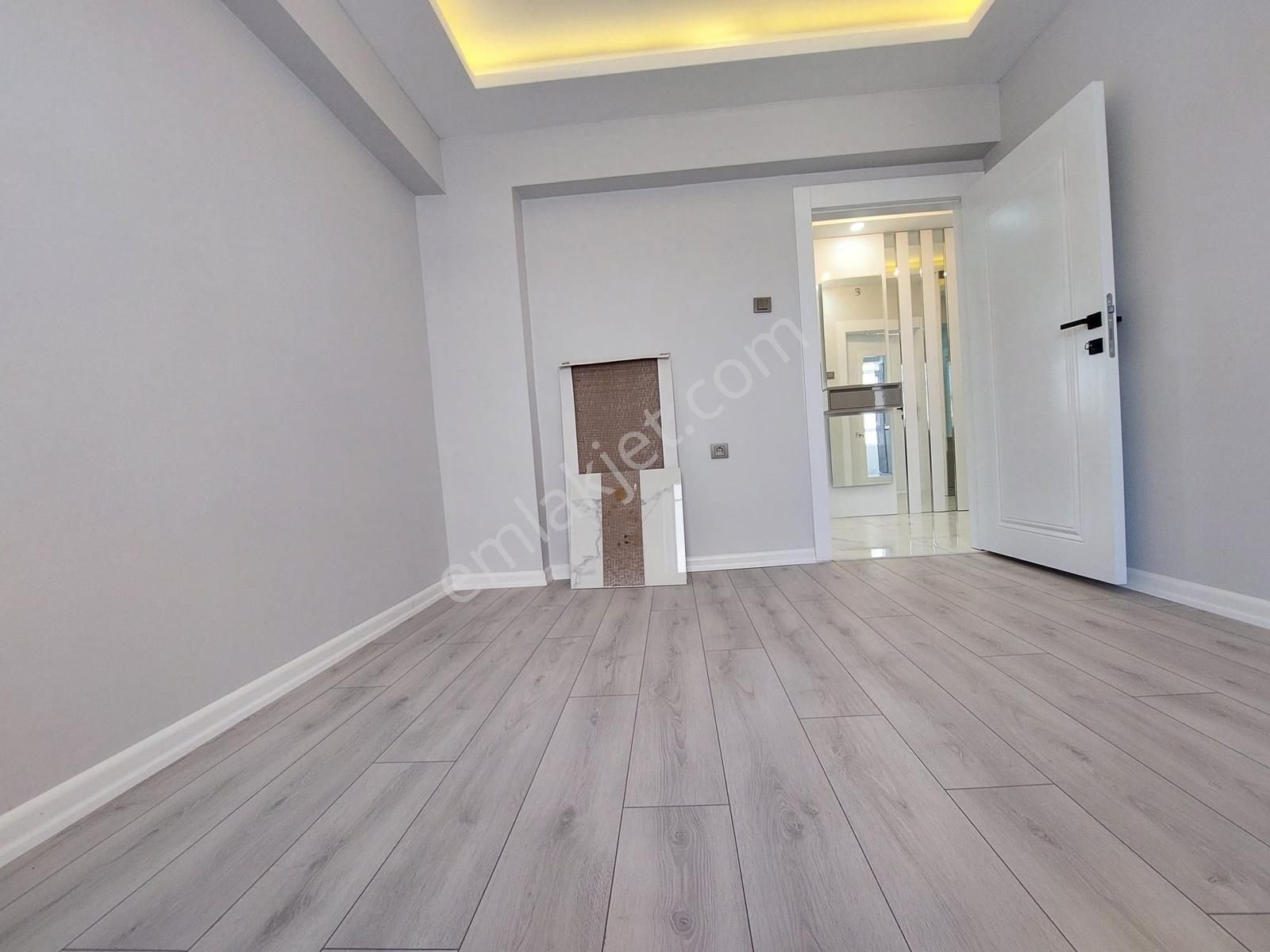 Elvan Mah De Satılık 3+1 Kat Ta Ful Yapılı Geniş Daire - Görsel 11