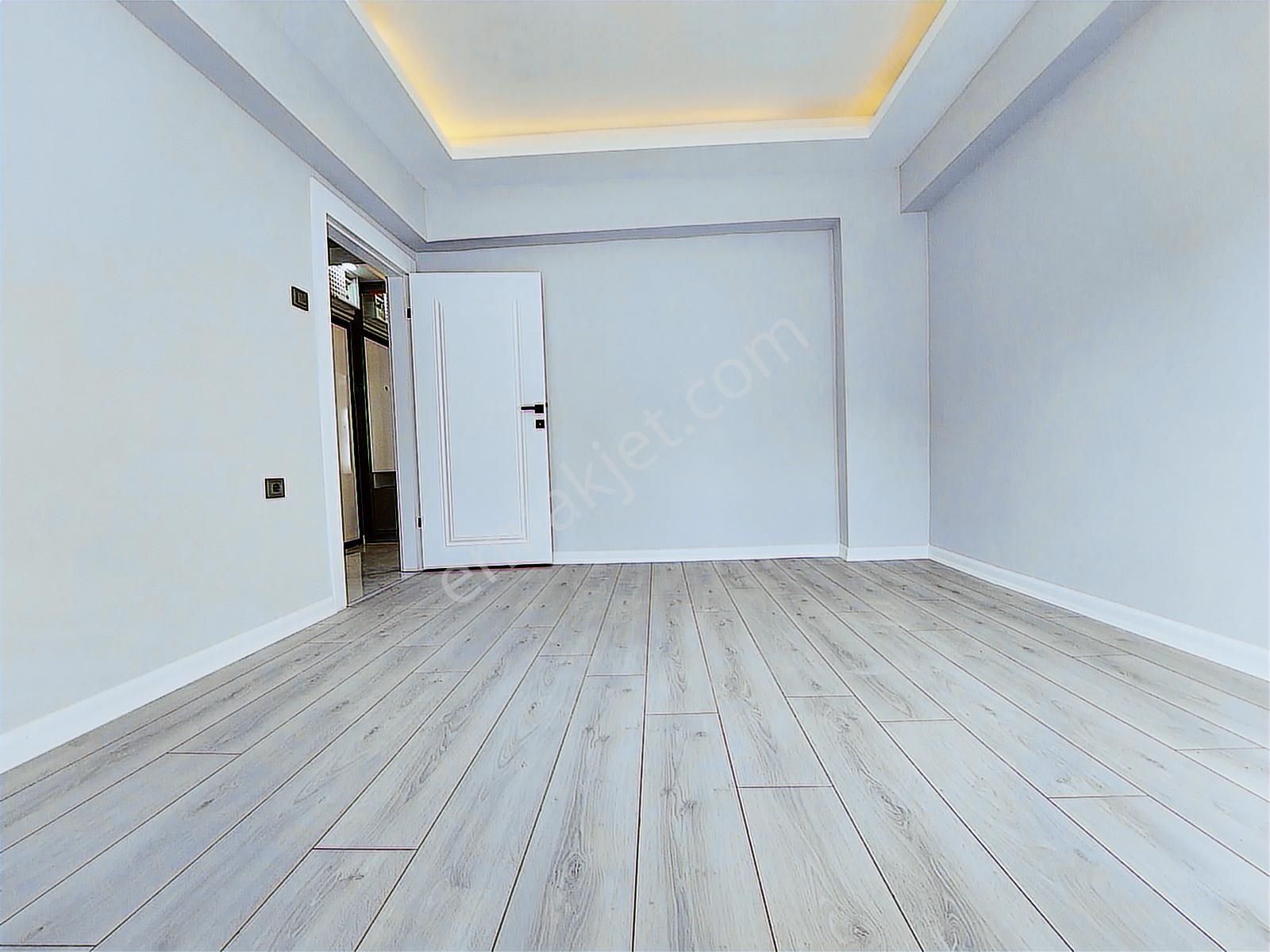 Elvan Mah De Satılık 3+1 Kat Ta Ful Yapılı Geniş Daire - Görsel 2