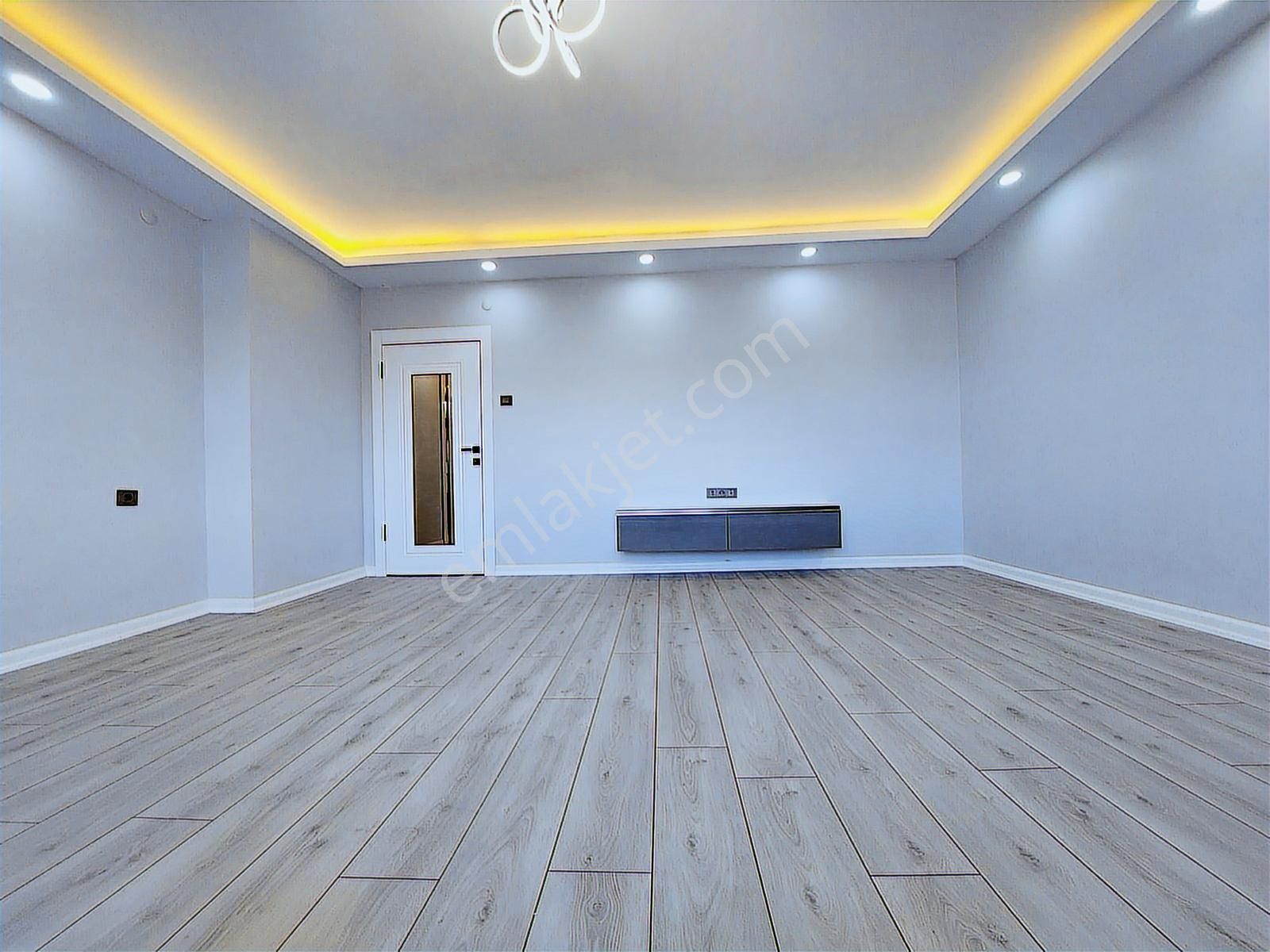 Elvan Mah De Satılık 3+1 Kat Ta Ful Yapılı Geniş Daire - Görsel 33