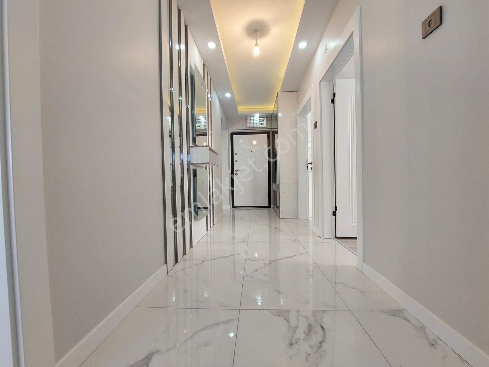 Elvan Mah De Satılık 3+1 Kat Ta Ful Yapılı Geniş Daire - Görsel 13