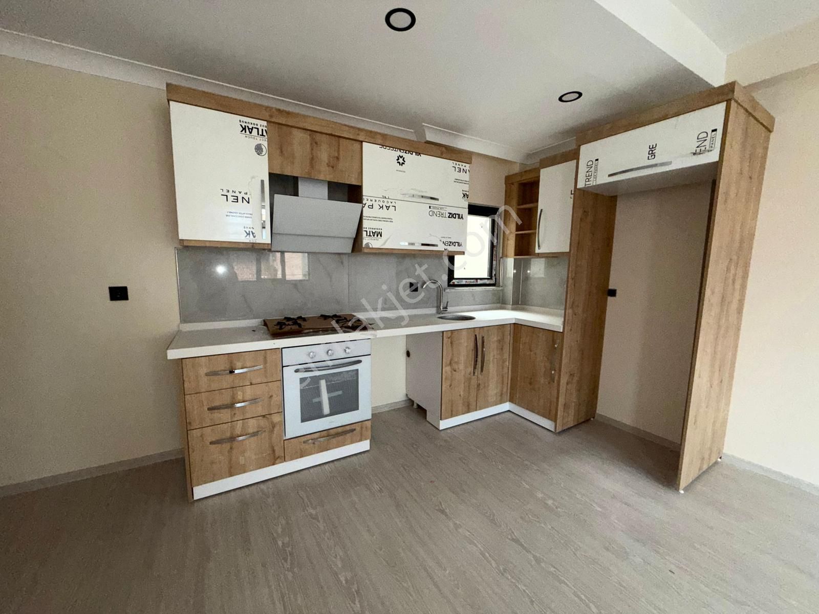 🏡 Referans'tan Zeytinli'de Kapalı Otoparklı Yerden Isıtmalı Şık Tasarım 2+1 Daire - Görsel 4