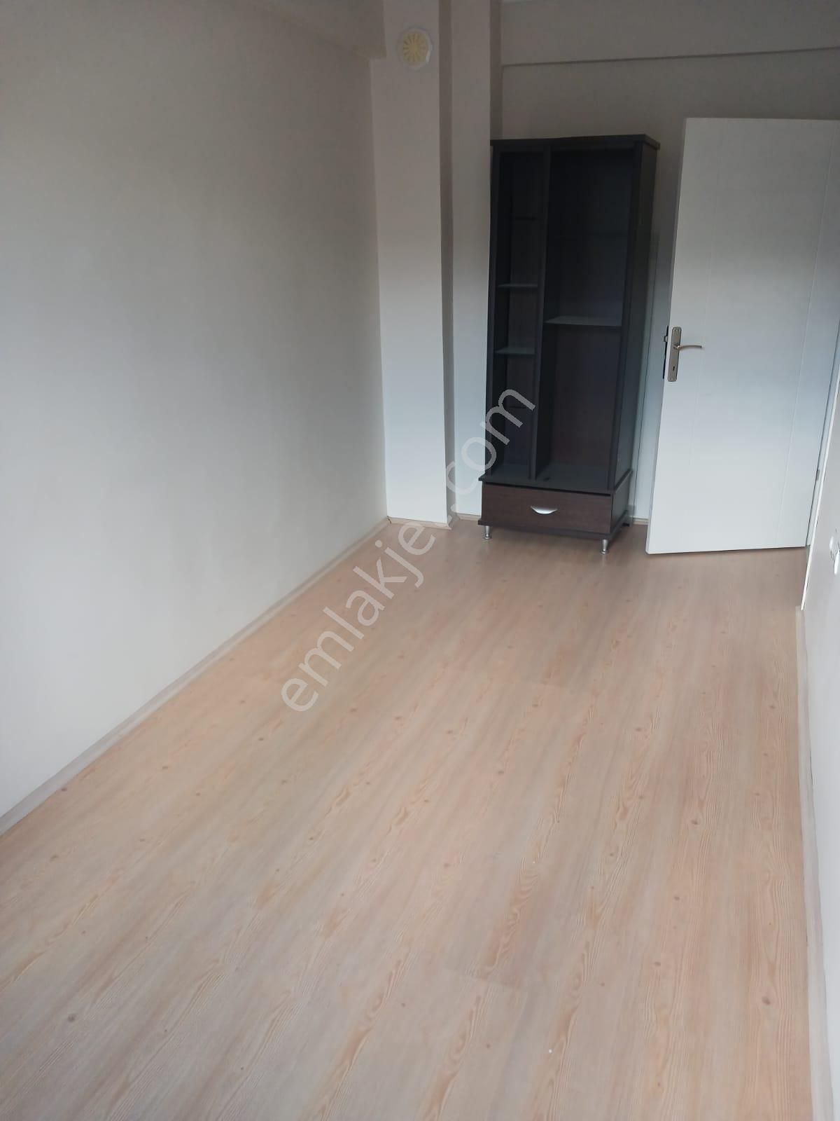 Eskişehir Mamure Mah. Çarşıya Yakın Kiralık 1+1 Daire - Görsel 10