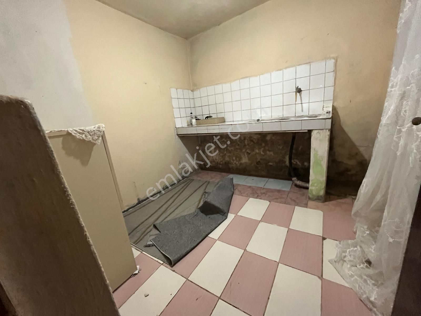 Bekara Uygun Kiralık Daire Pendik Esenyalı Mahallesi - Görsel 16