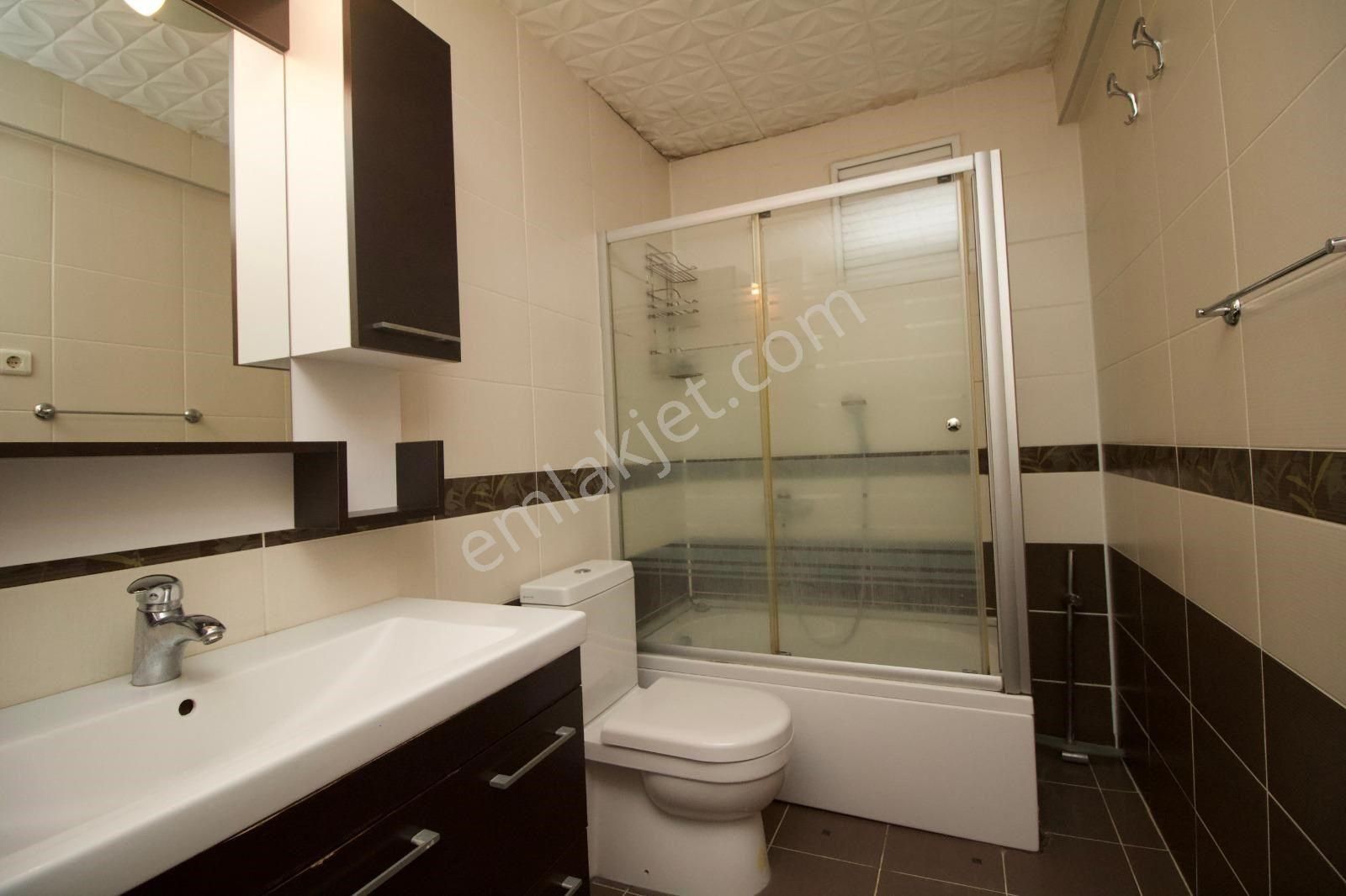 Poyraz'dan Kozyatağında Prestijli Binada Balkonlu 105 M2 Net 3+1 - Görsel 18