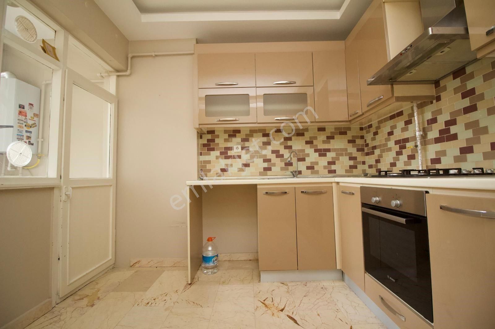 Poyraz'dan Kozyatağında Prestijli Binada Balkonlu 105 M2 Net 3+1 - Görsel 14