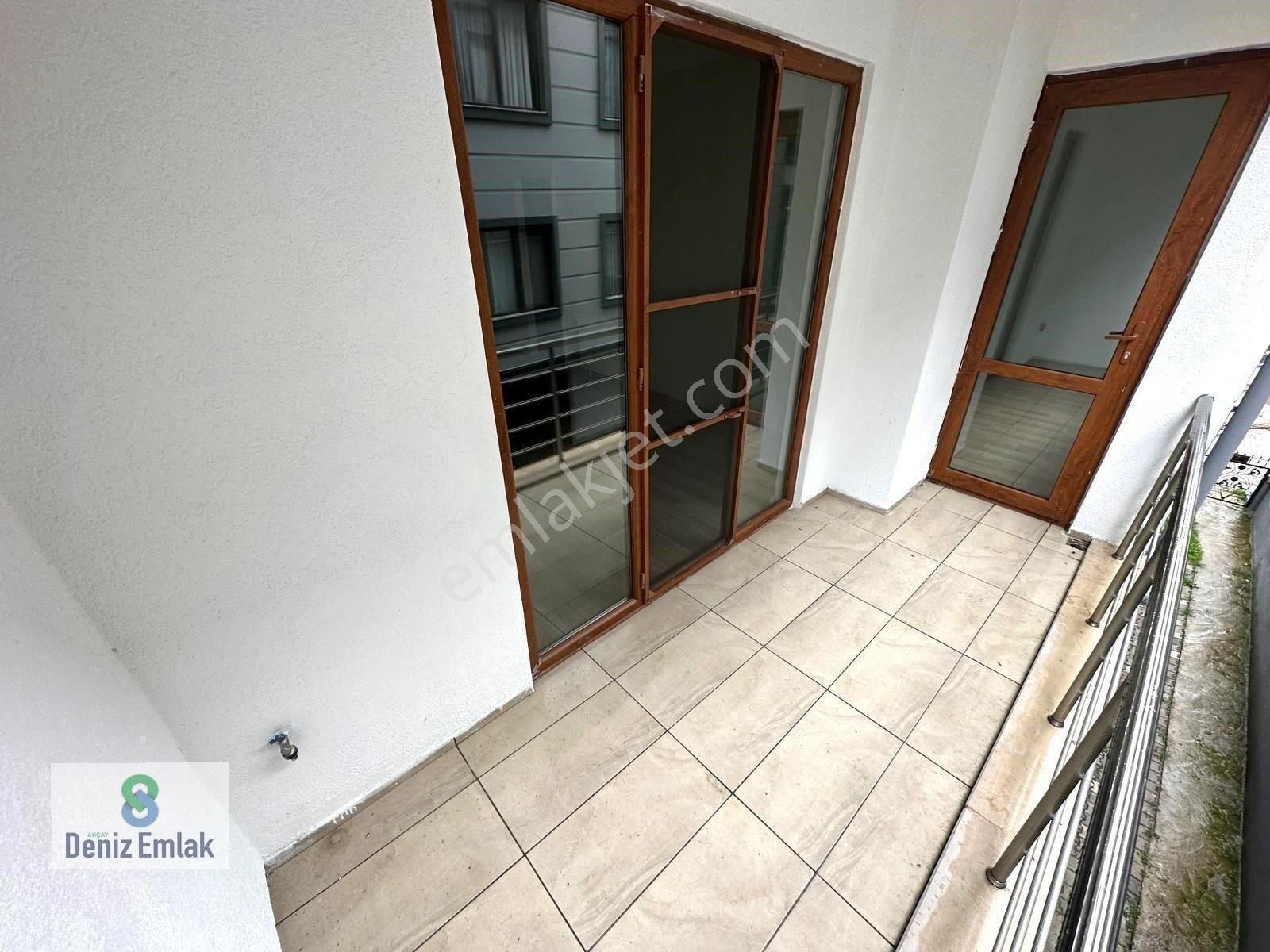 Denizden Akçayda Asansörlü Yeni Binada Geniş Satılık 1+1 Daire. - Görsel 17