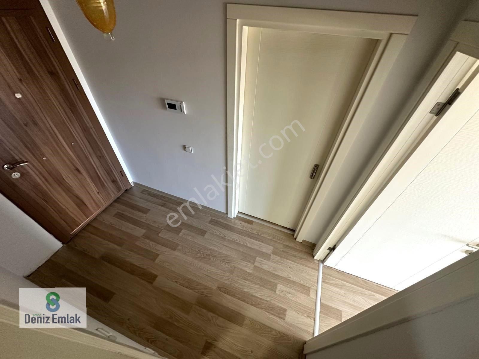 Denizden Akçayda Asansörlü Yeni Binada Geniş Satılık 1+1 Daire. - Görsel 27