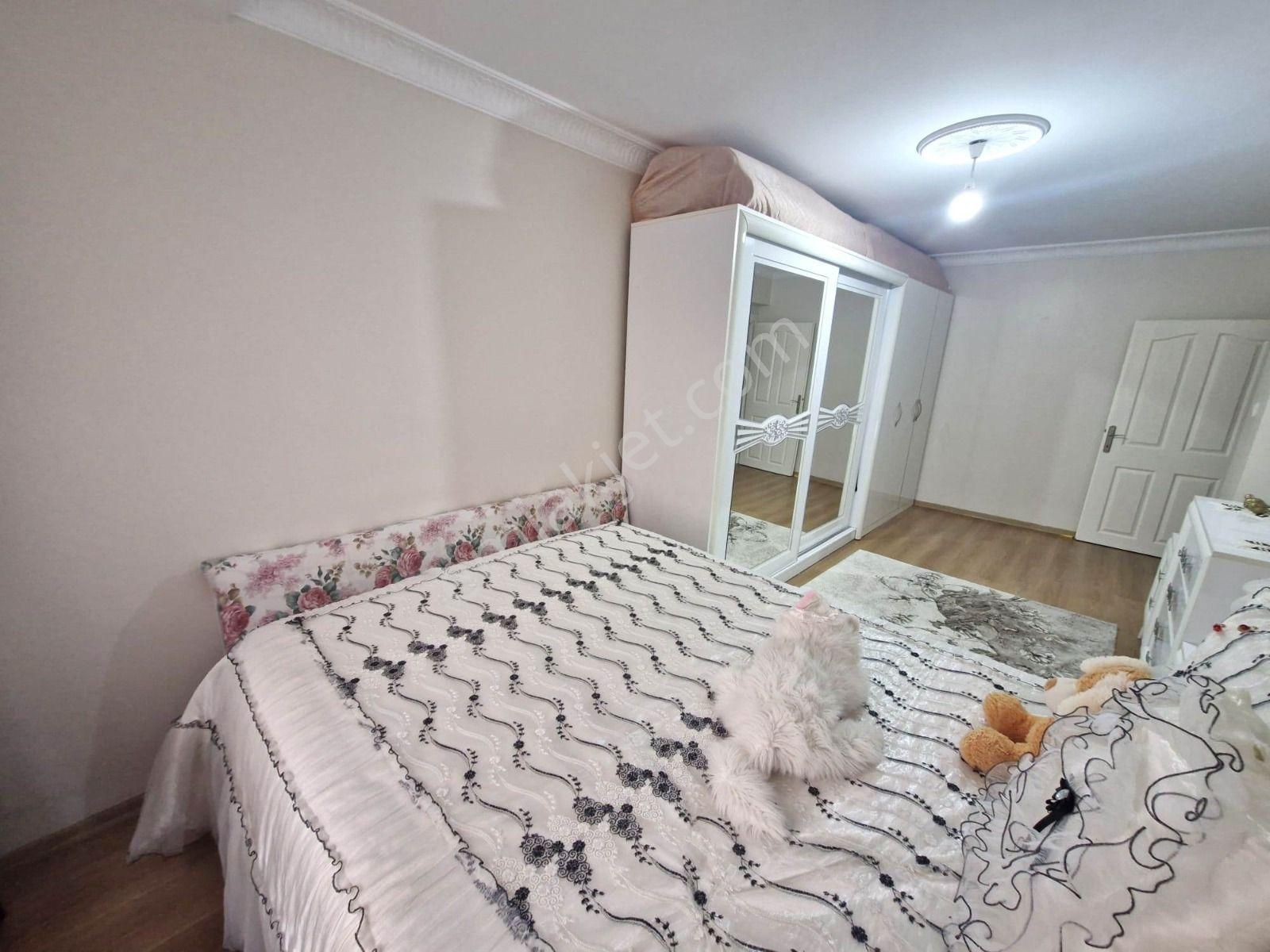 Yenibosna 3+1 2.kat Krediye Uygun Çok Genis Bir Daire - Görsel 10