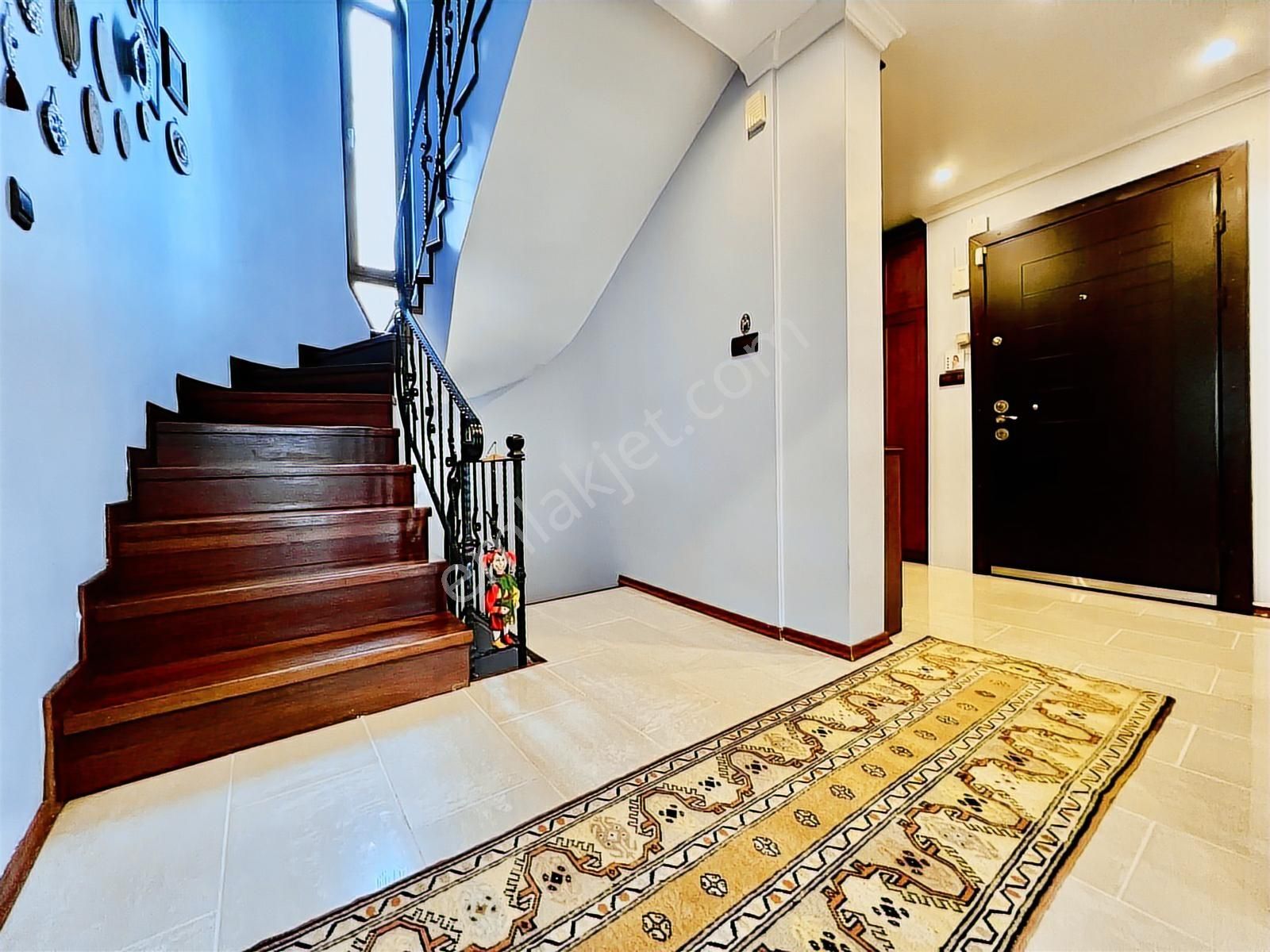 Muhteşem Villa !!_______çengelköy Ata-2 De 350 M2 Tekli Triplex - Görsel 2