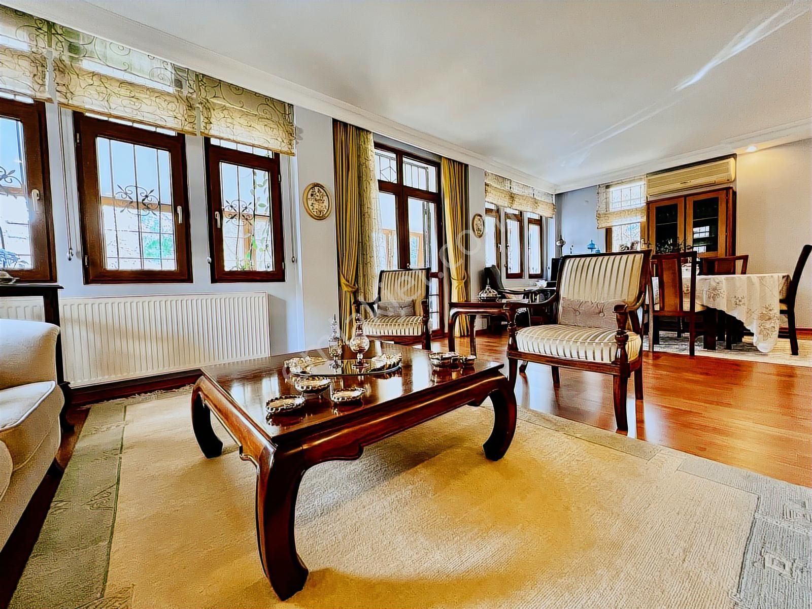 Muhteşem Villa !!_______çengelköy Ata-2 De 350 M2 Tekli Triplex - Görsel 16