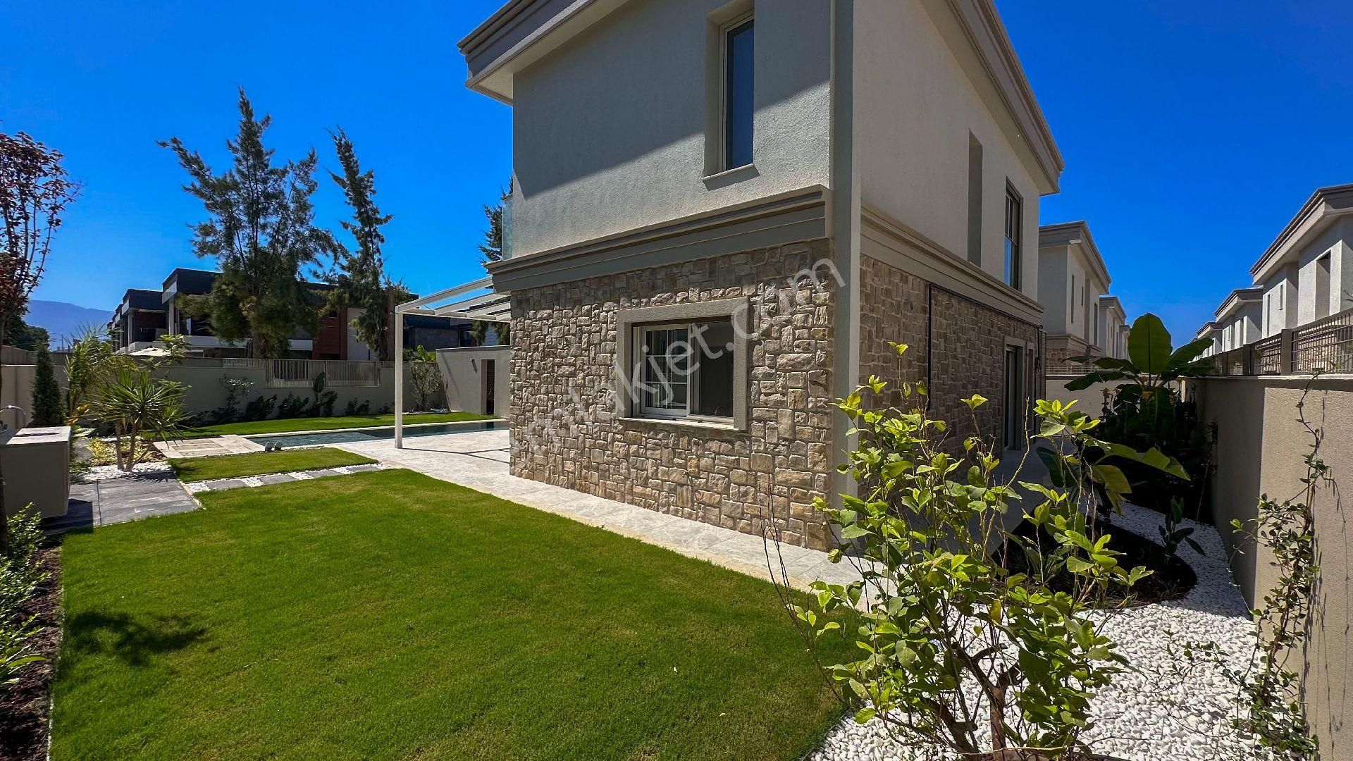 Denize 150 Metre | Yeni Yapı | Tek Müstakil | 4+1 | Özel Havuzlu - Görsel 30