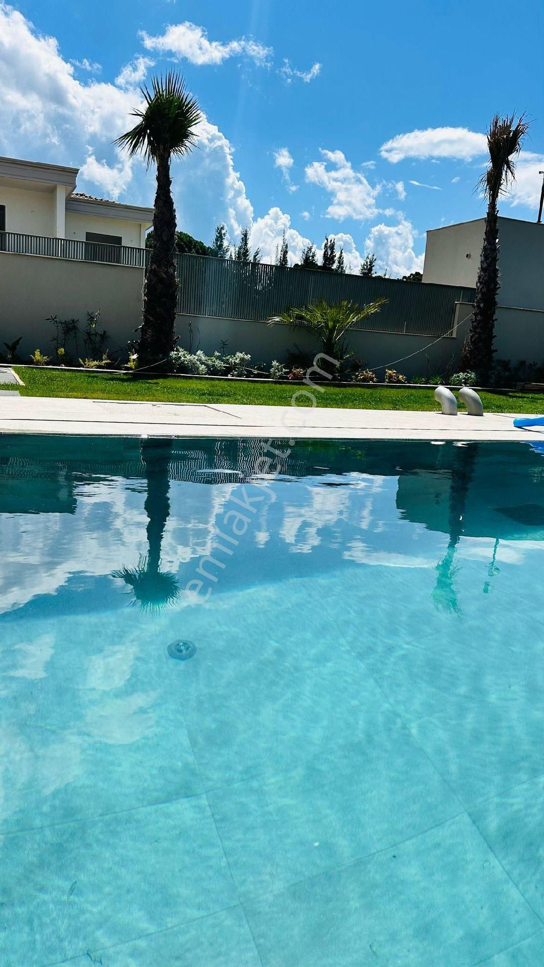 Denize 150 Metre | Yeni Yapı | Tek Müstakil | 4+1 | Özel Havuzlu - Görsel 11