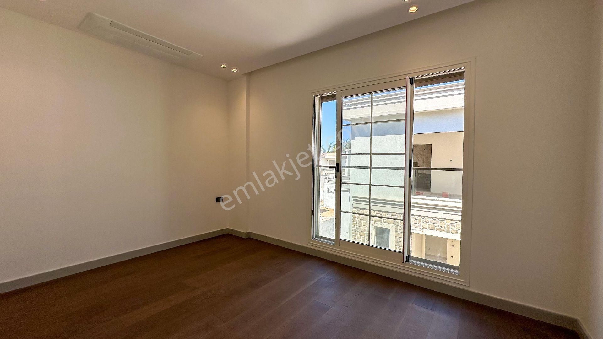 Denize 150 Metre | Yeni Yapı | Tek Müstakil | 4+1 | Özel Havuzlu - Görsel 23